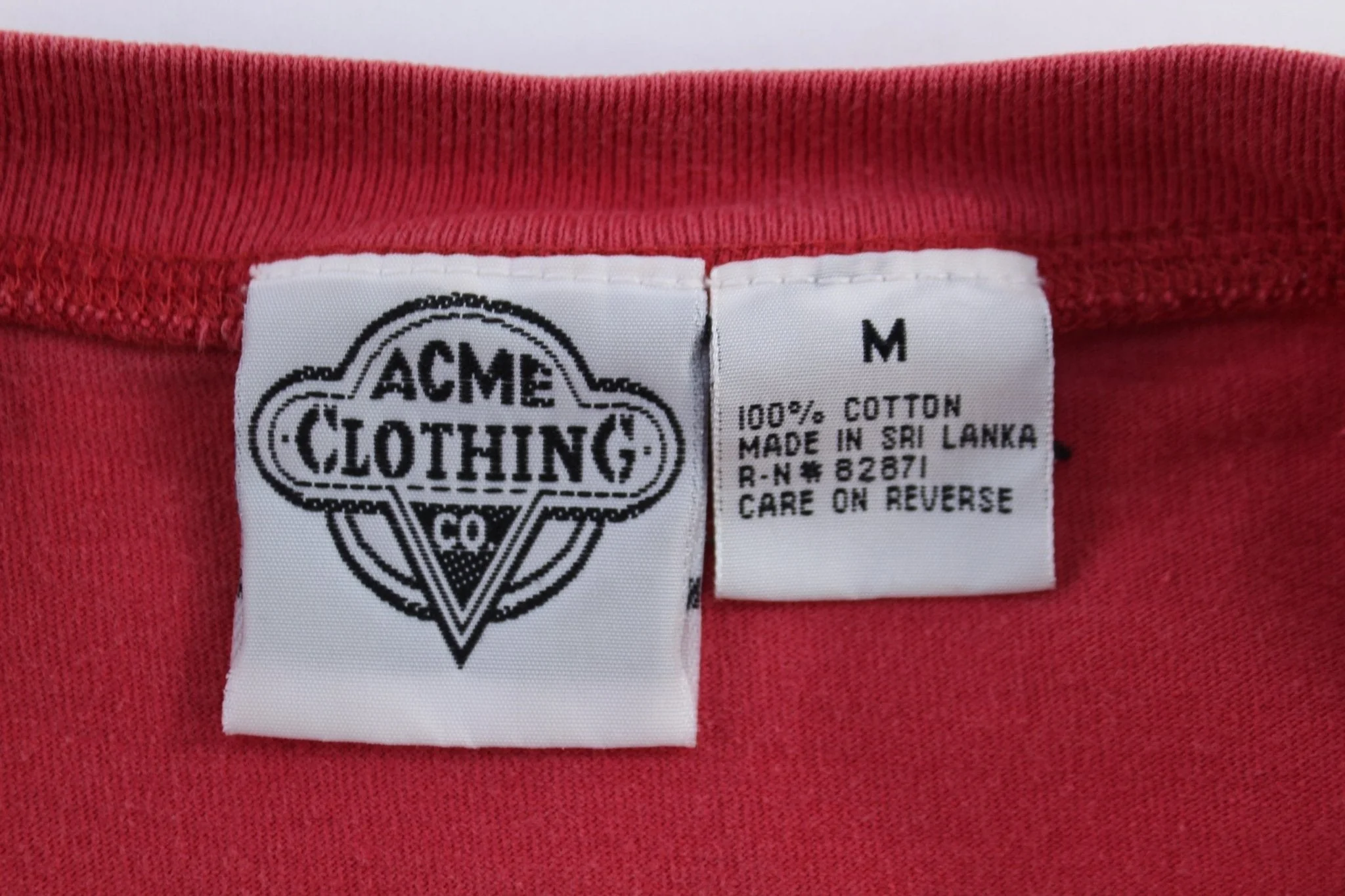 1991 ACME Tweety & Sylvester Embroidered Graphic T-shirt - Image 3