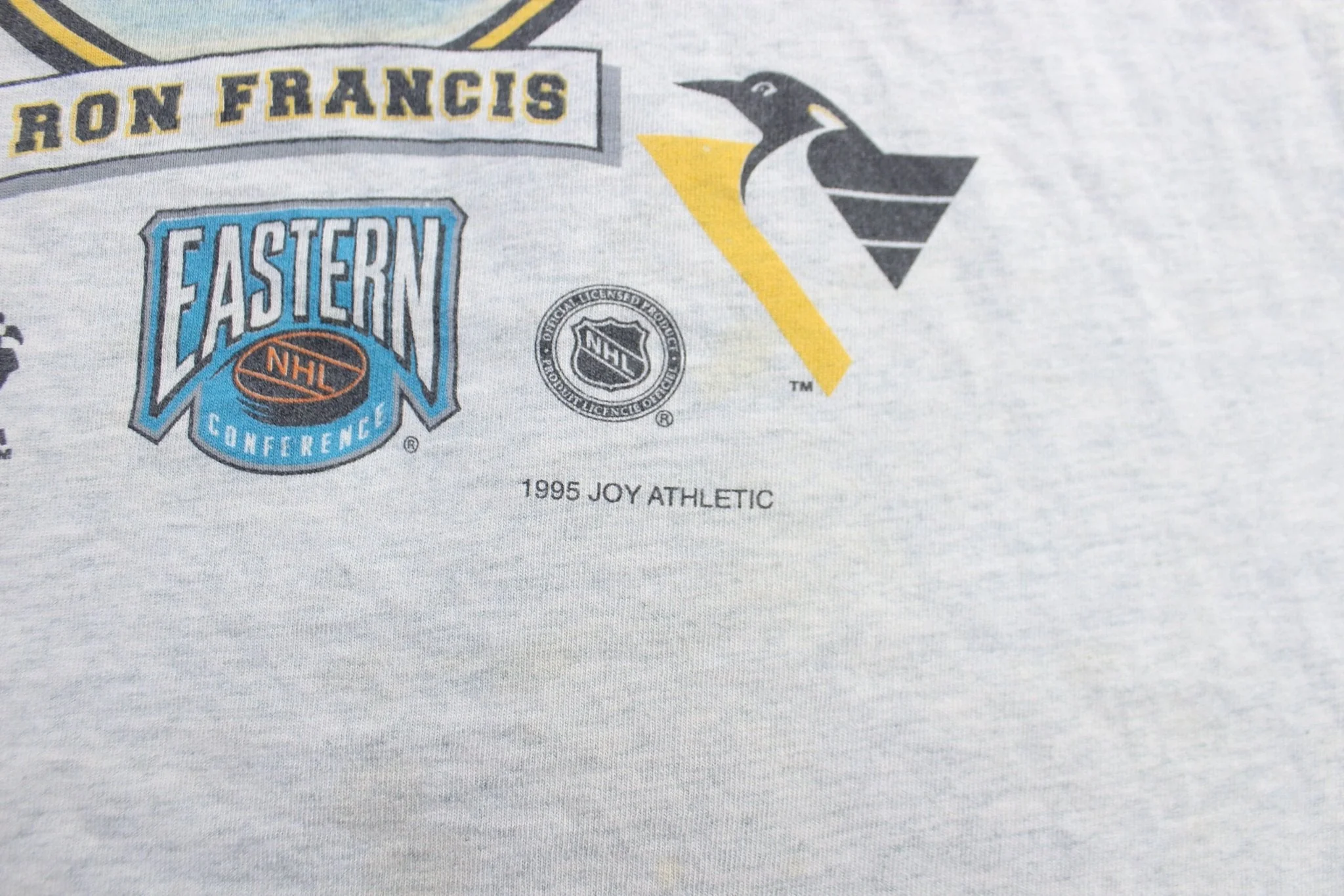 1995 Pittsburgh Penguins Ron Francis Graphic T-Shirt - Image 5