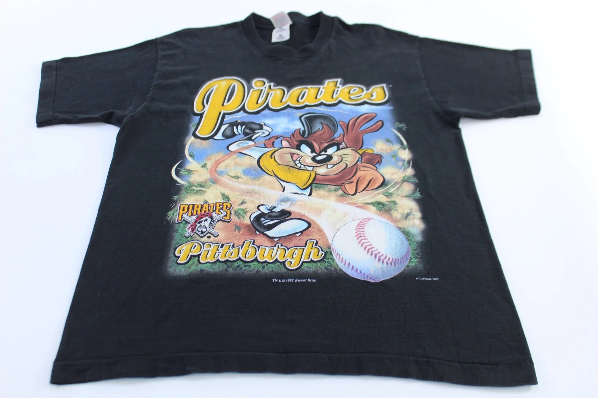 1997 Pittsburgh Pirates Baseball Tasmanian Devil Graphic T-Shirt