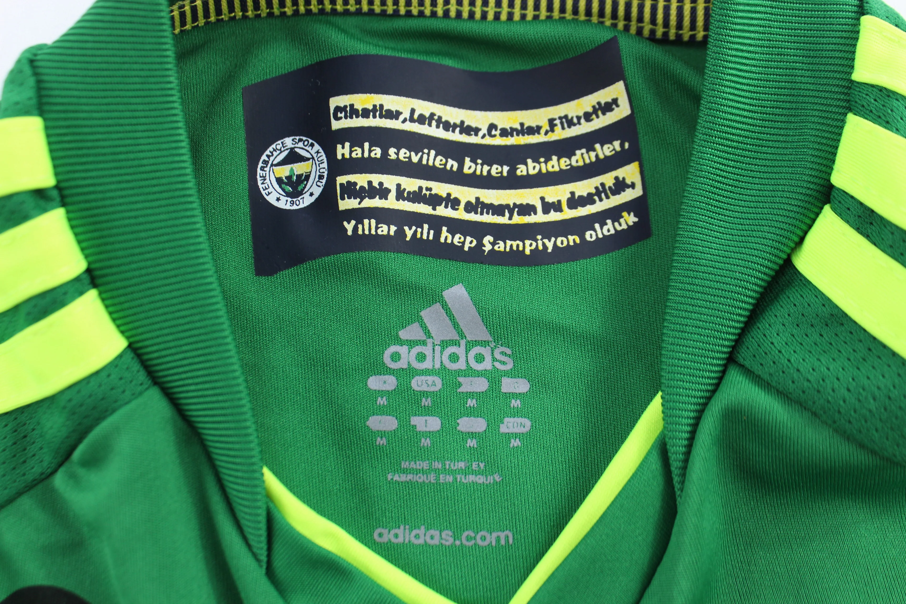 2010/11 Fenerbahçe Ulker Soccer Jersey - Image 3