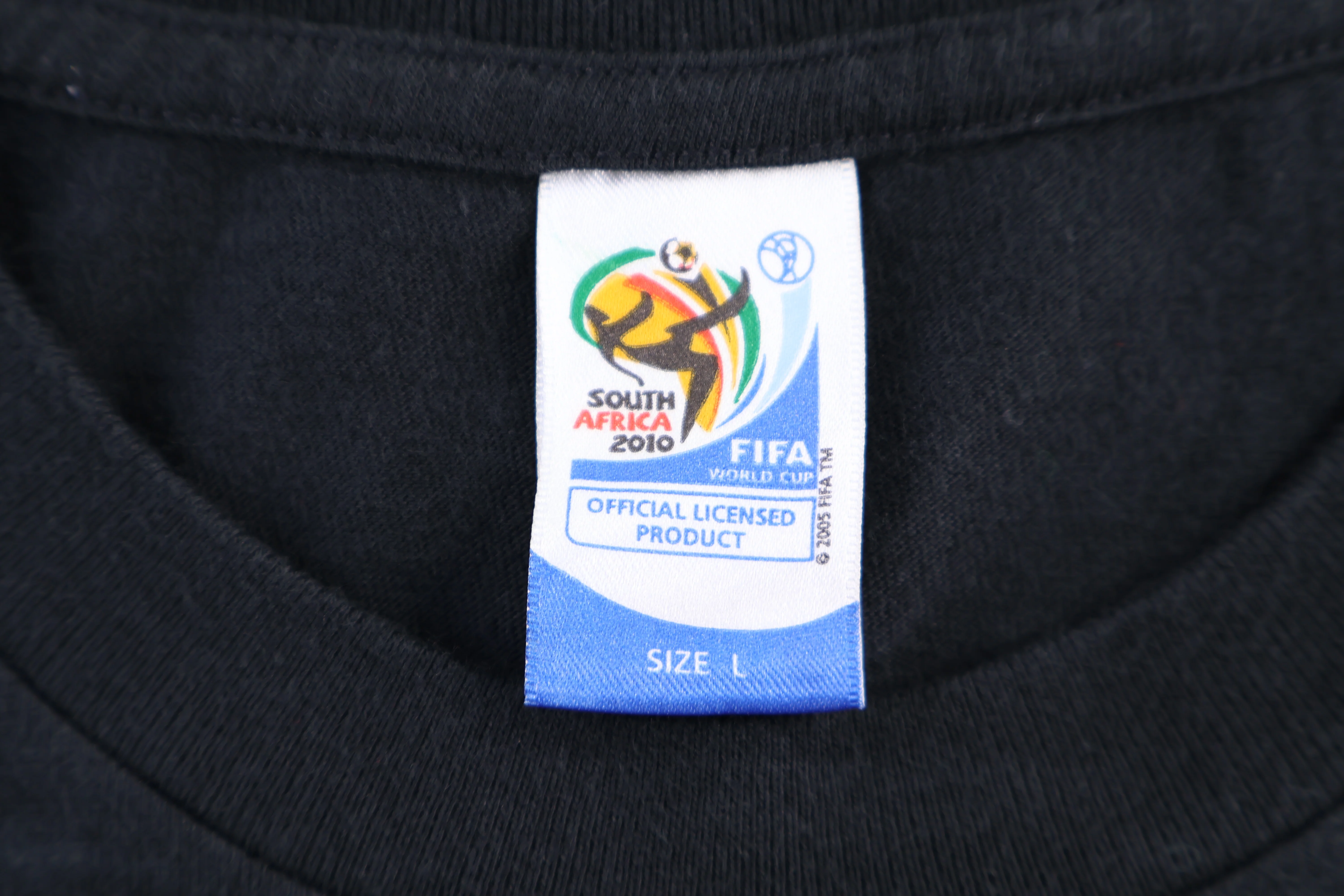 2010 FIFA World Cup Soccer T-shirt - Image 3