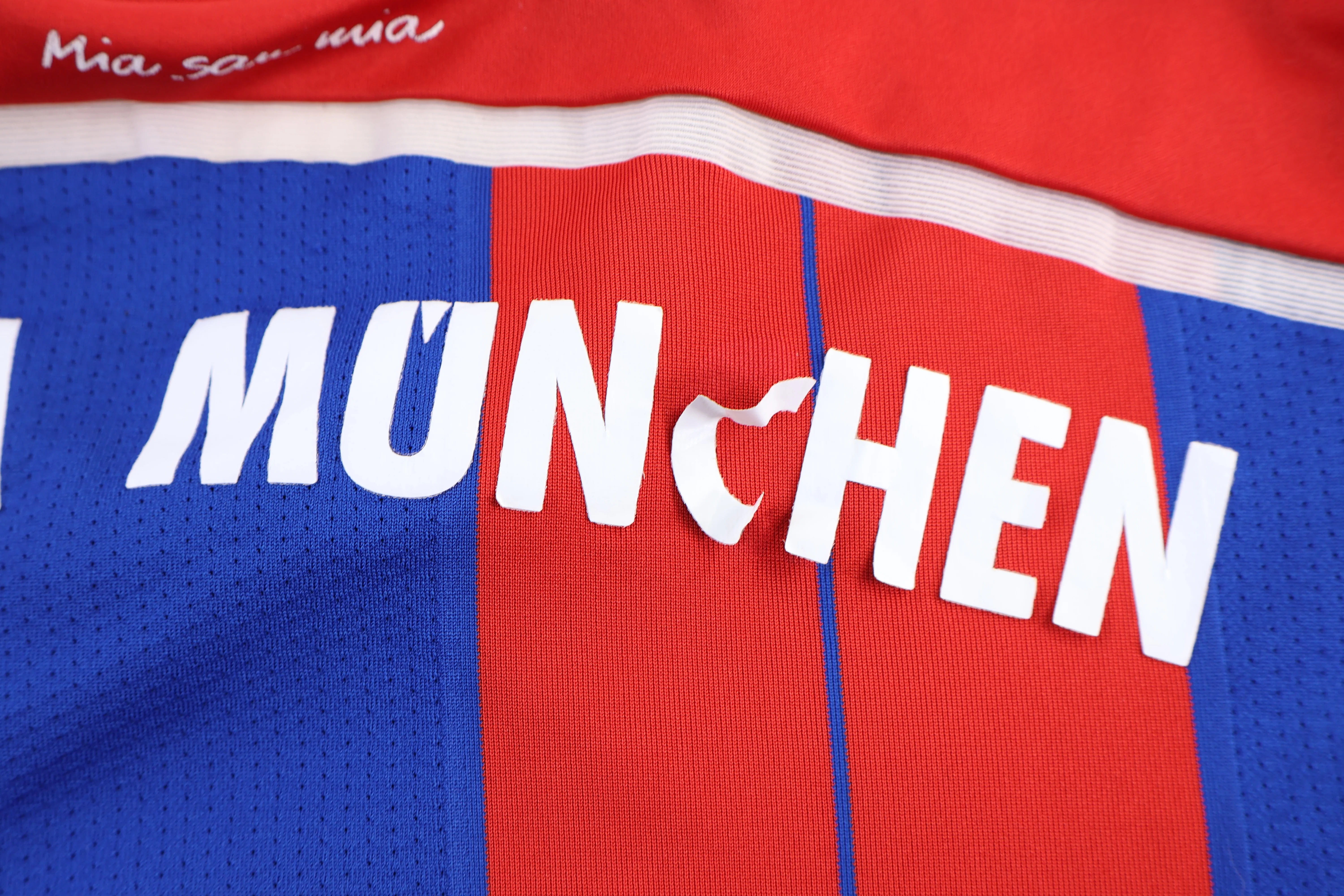 2014/15 Adidas Bayern Munich Soccer Jersey - Image 3