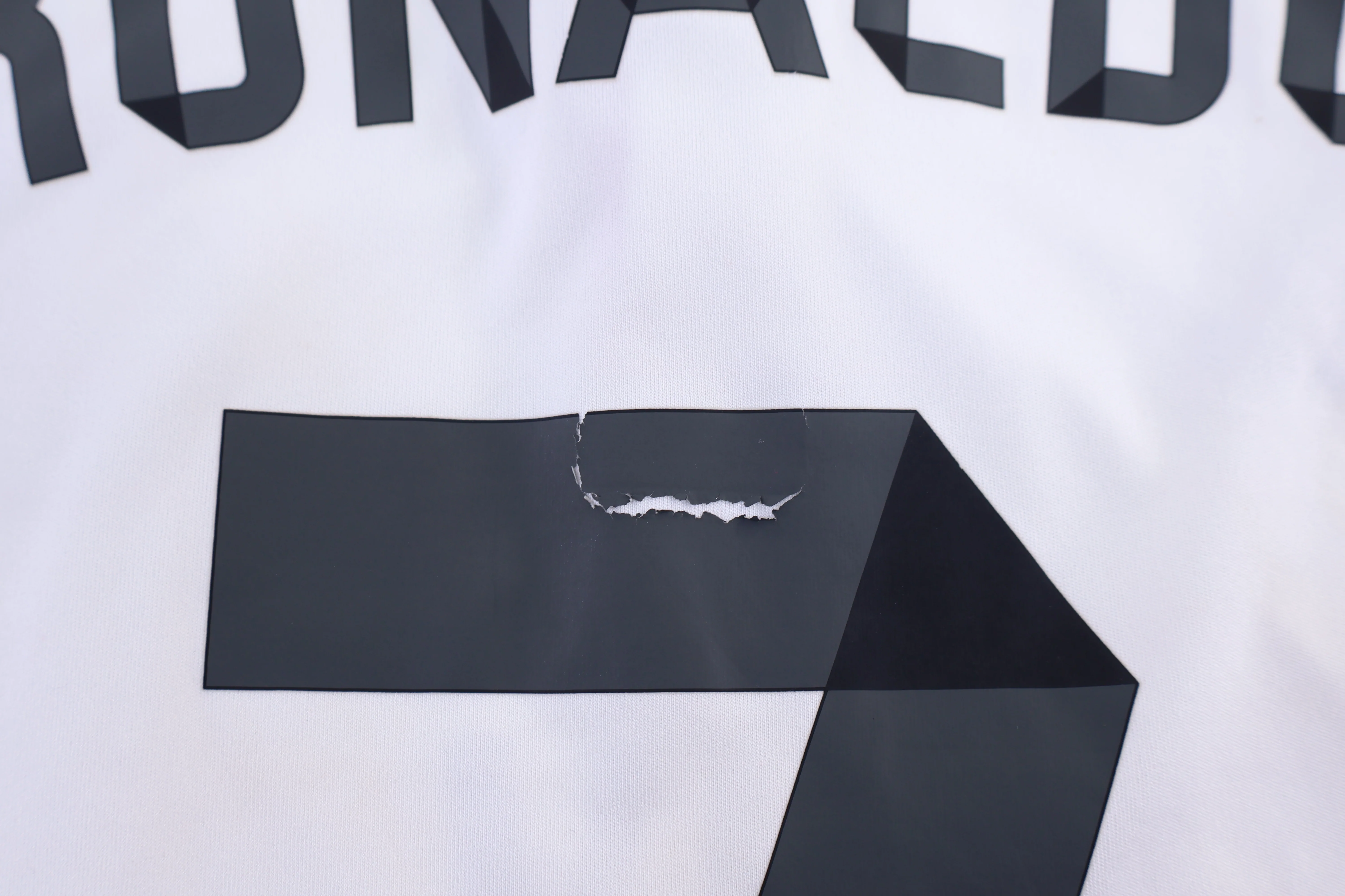 2014/15 Real Madrid Cristiano Ronaldo Soccer Jersey - Image 3