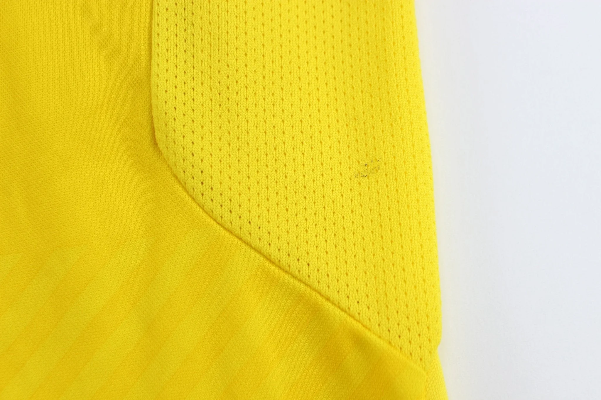 2016-17 Borussia Dortmund Puma Soccer Training Jersey - Image 3