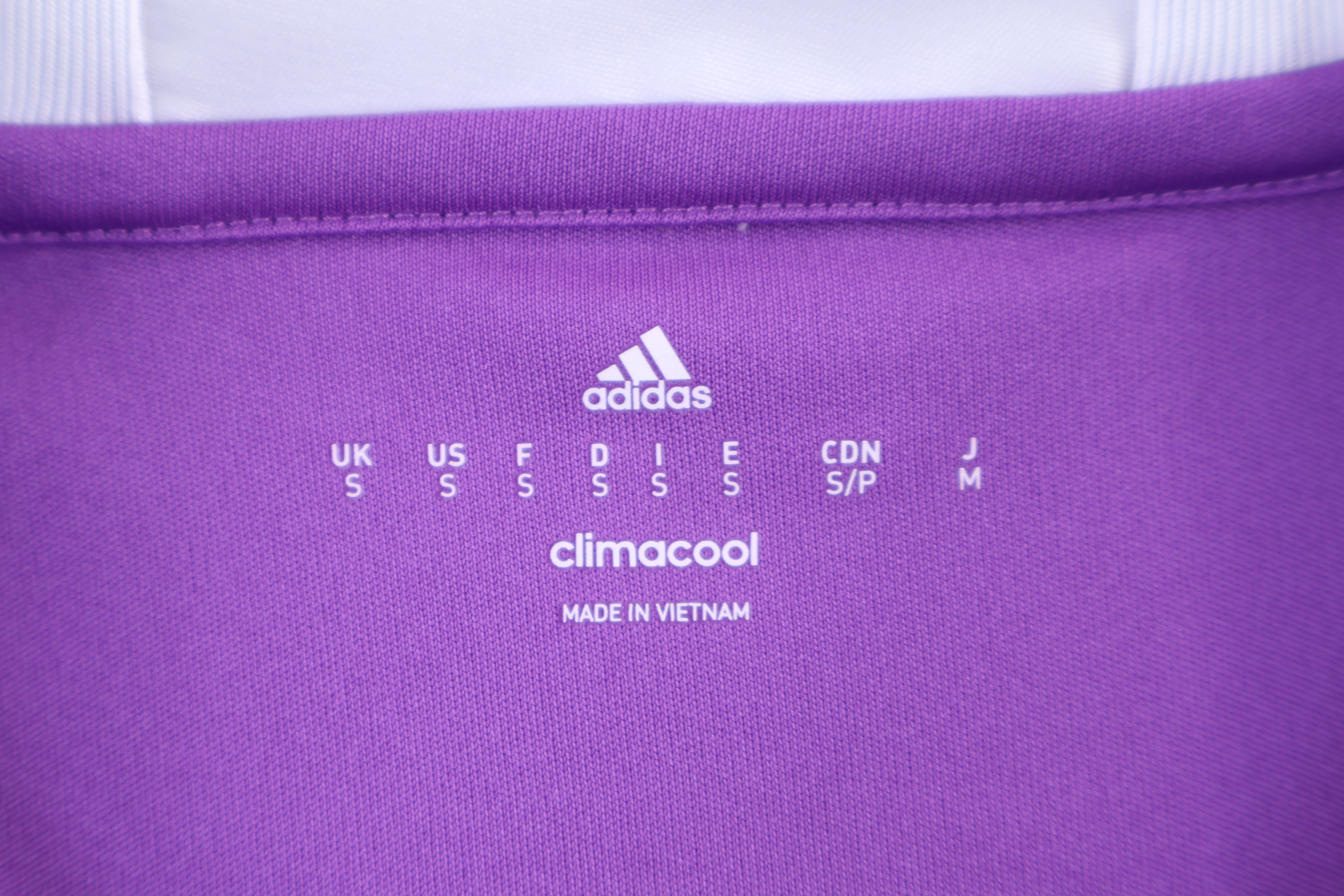 2016/17 Real Madrid Away Soccer Jersey - Image 4