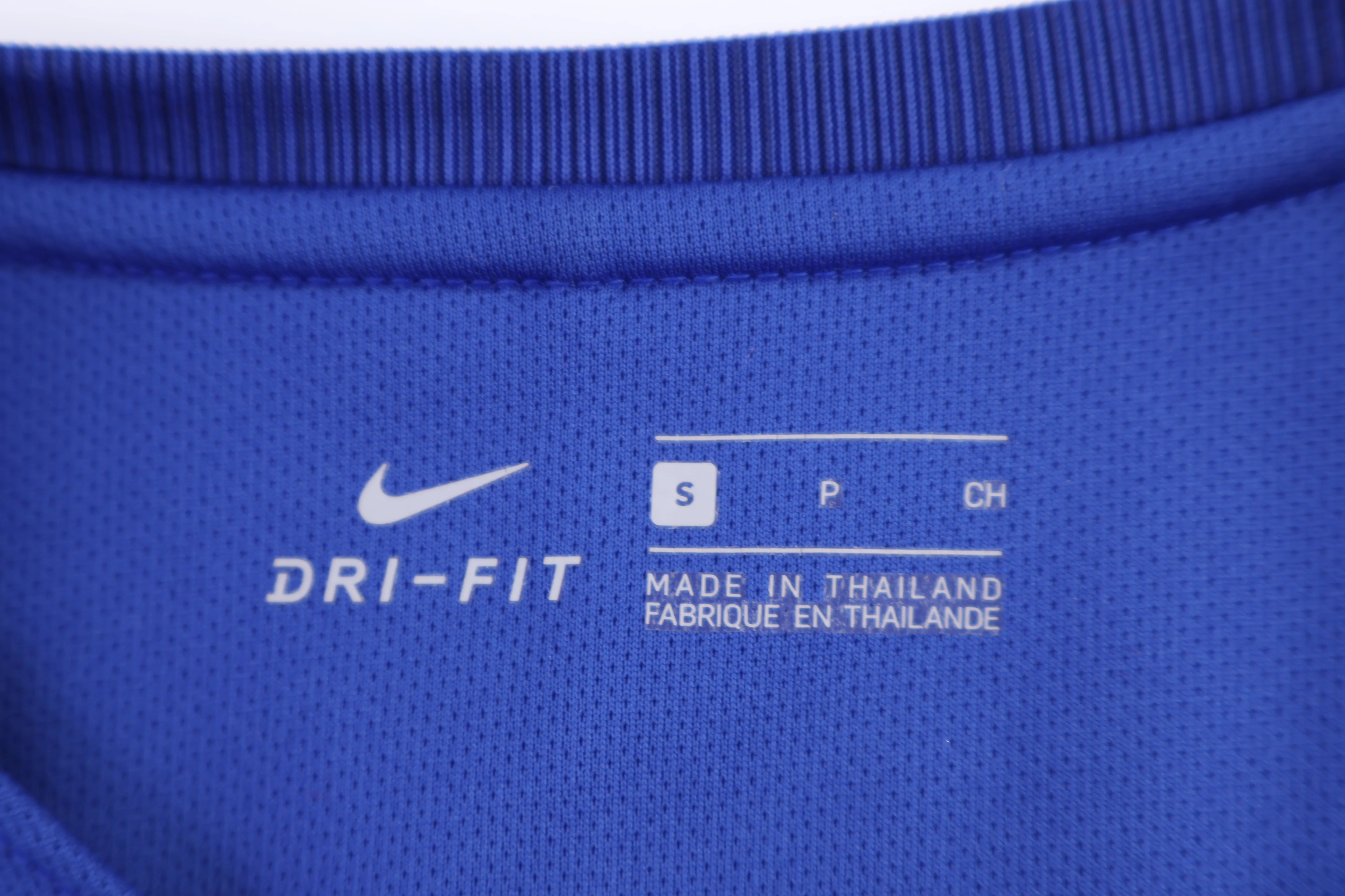 2017/18 Nike Chelsea FC Soccer Jersey - Image 4
