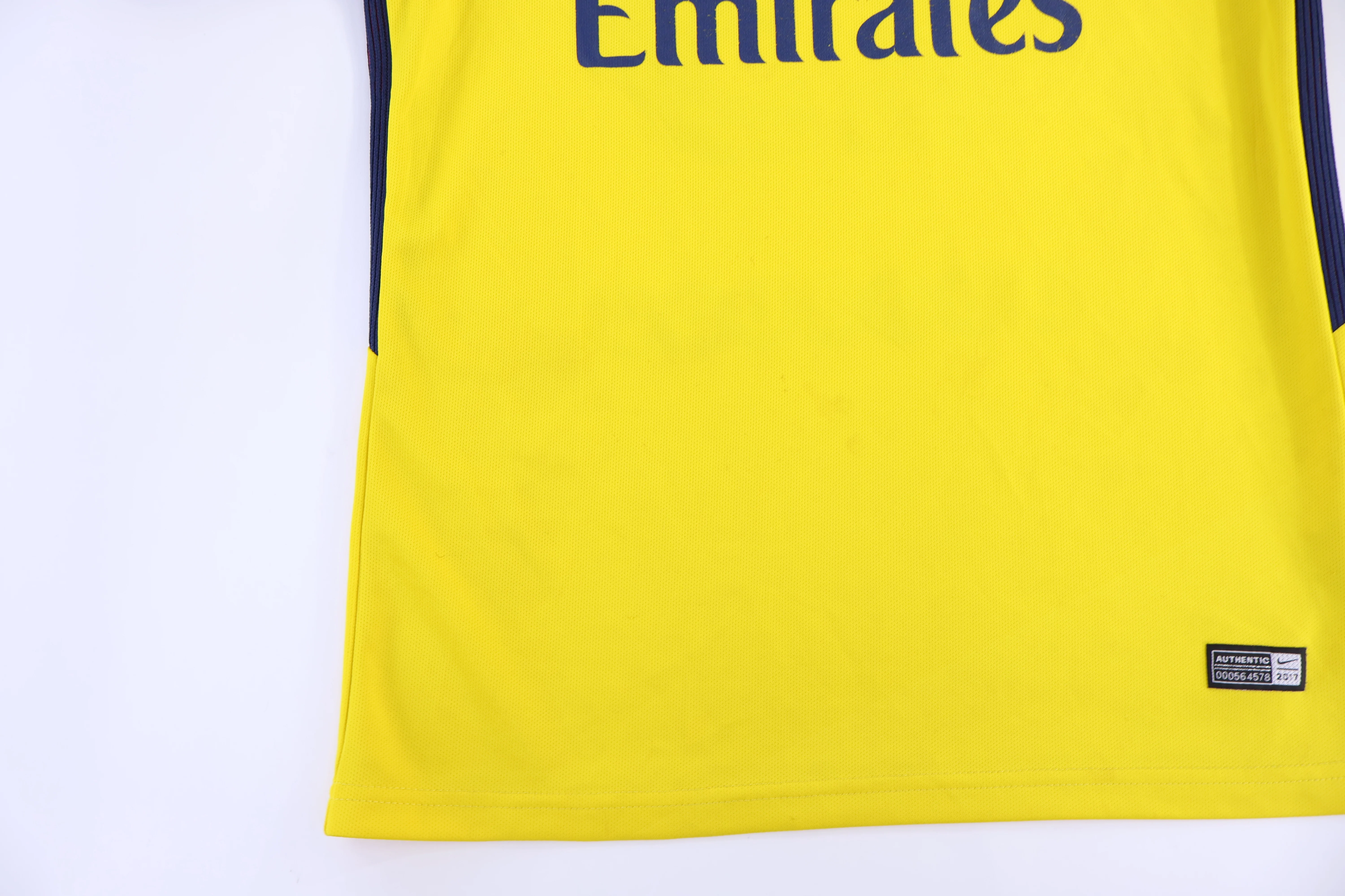 2017/18 Paris Saint Germain Soccer Jersey - Image 3