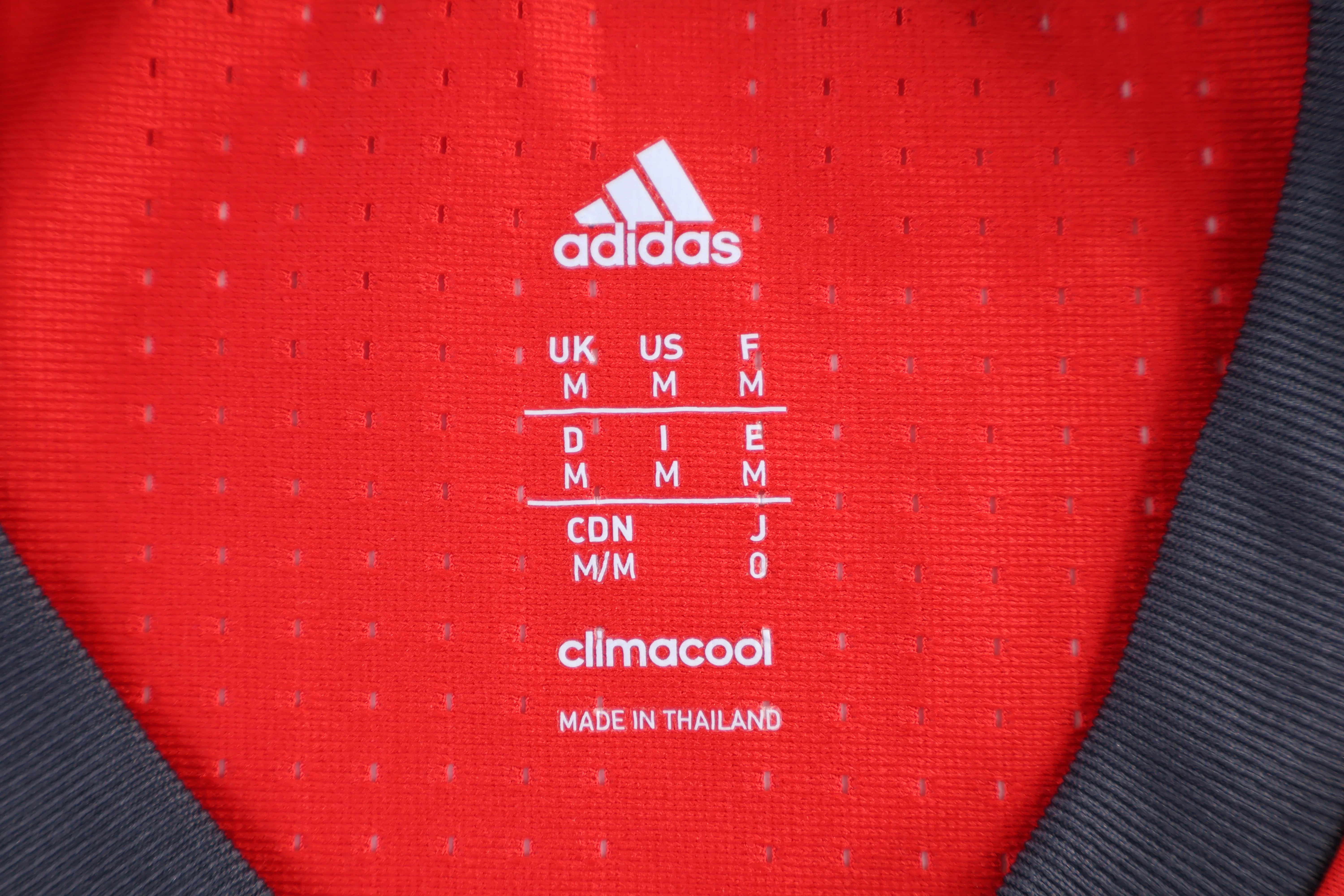 2017/18 Toronto FC Soccer Jersey - Image 3