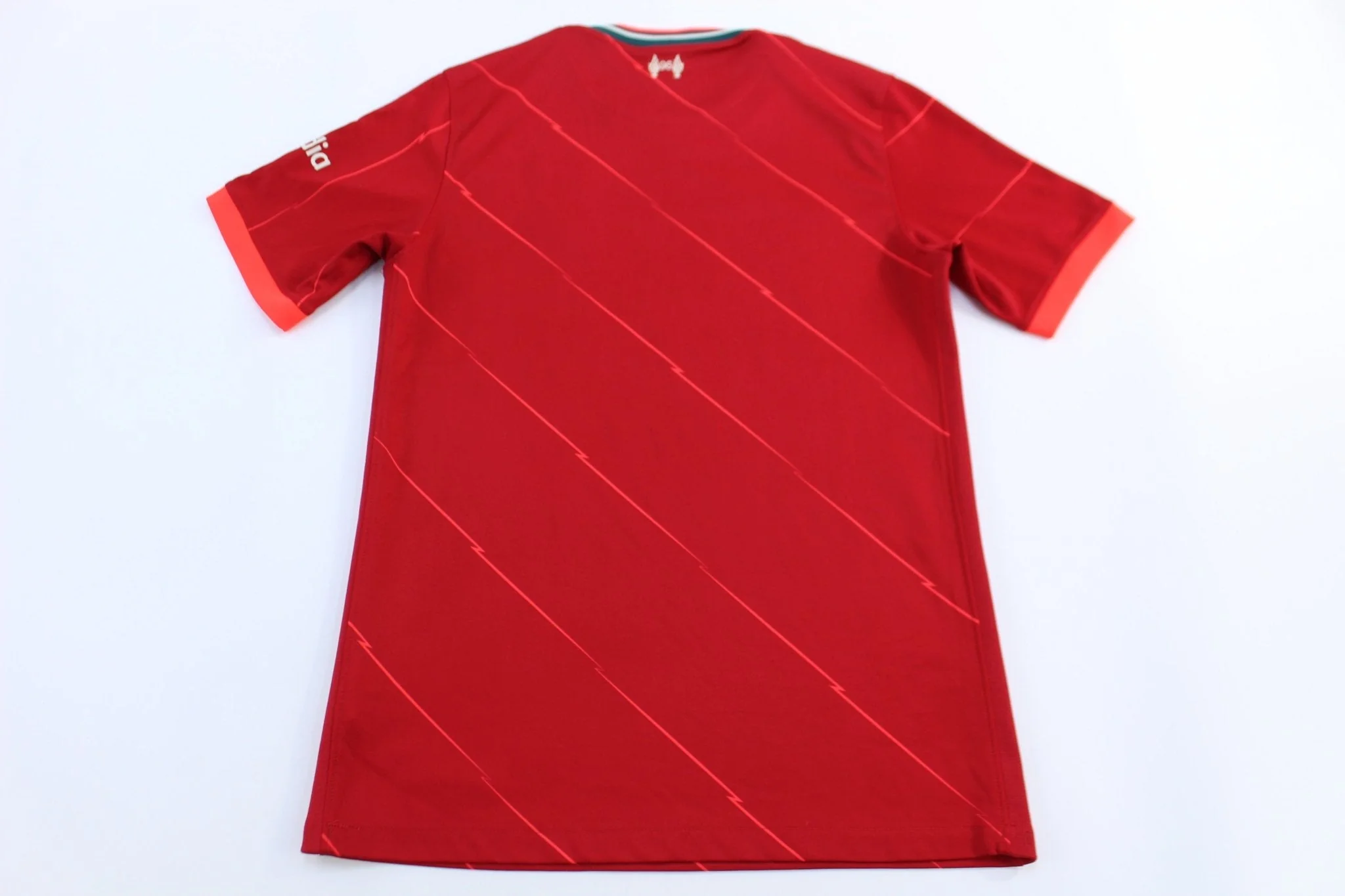 2021-22 Liverpool Home Soccer Jersey - Image 2