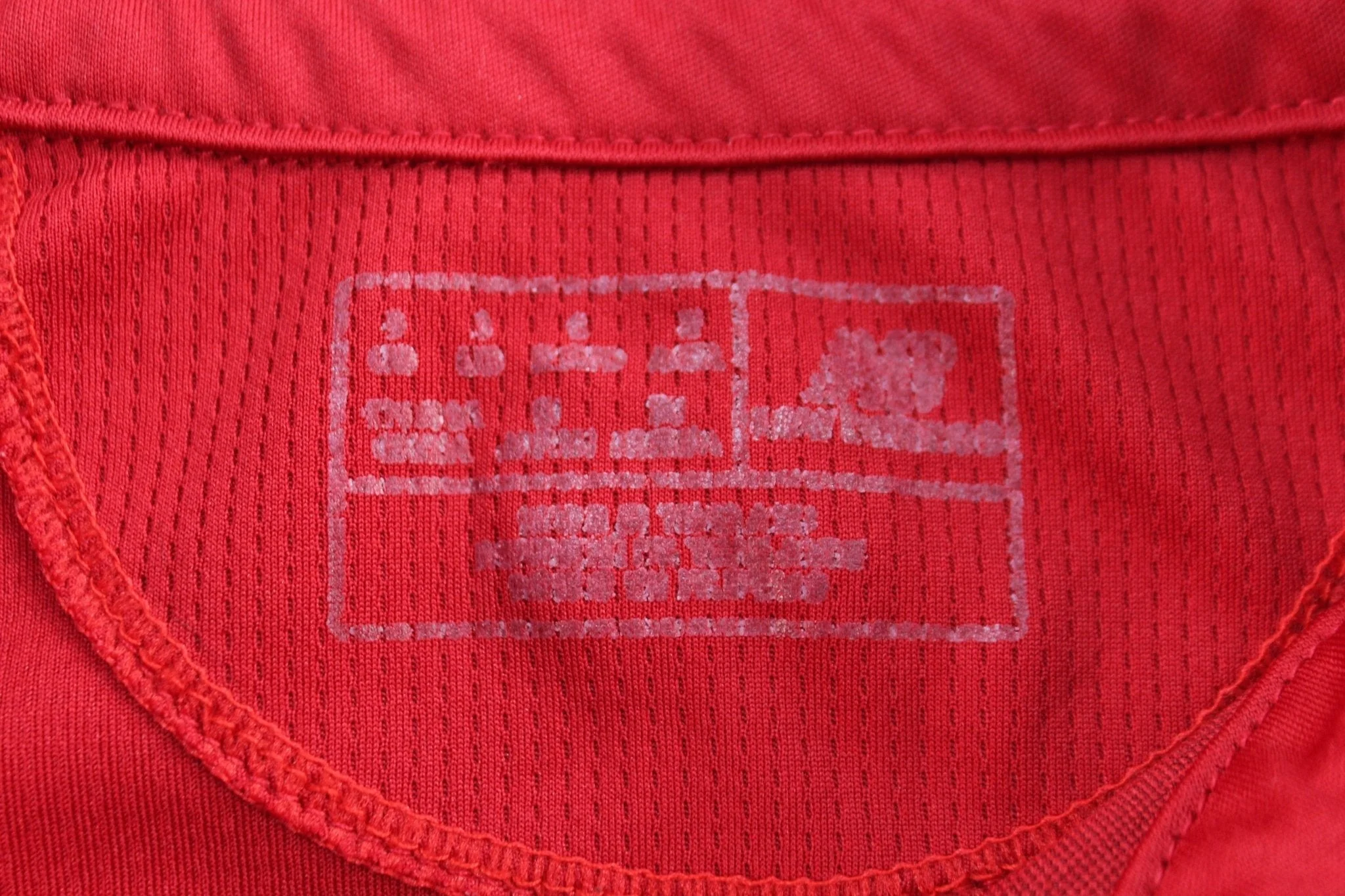2022/23 Mohamed Salah Liverpool Soccer Jersey - Image 4