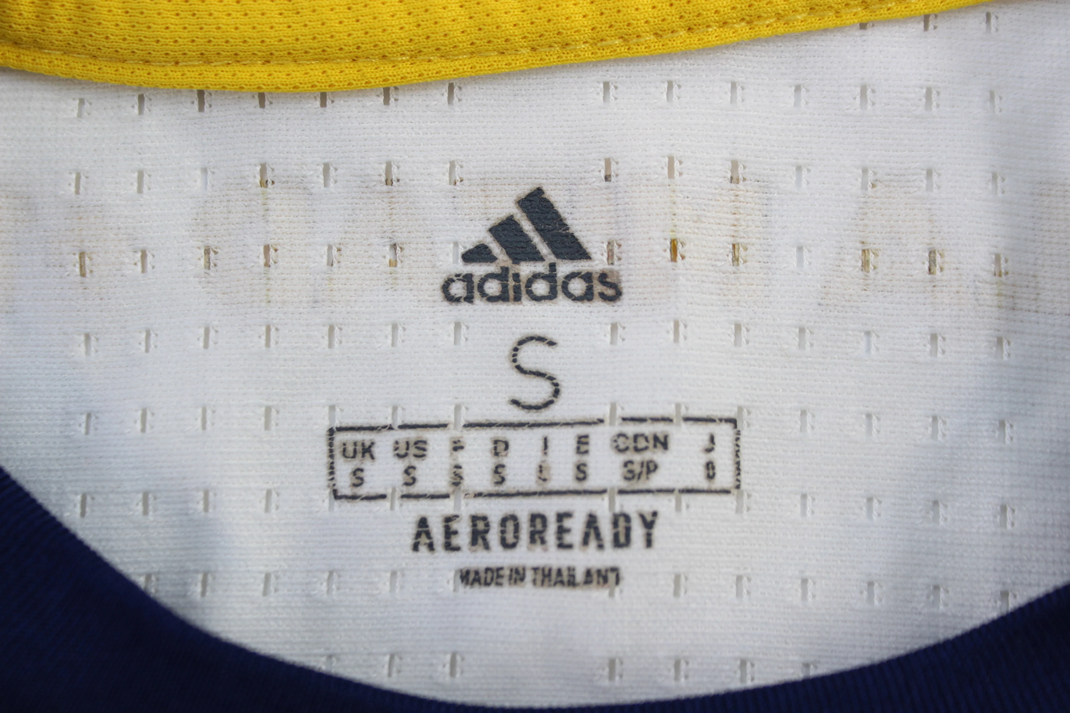 2023/24 Adidas Real Madrid Soccer Jersey - Image 4