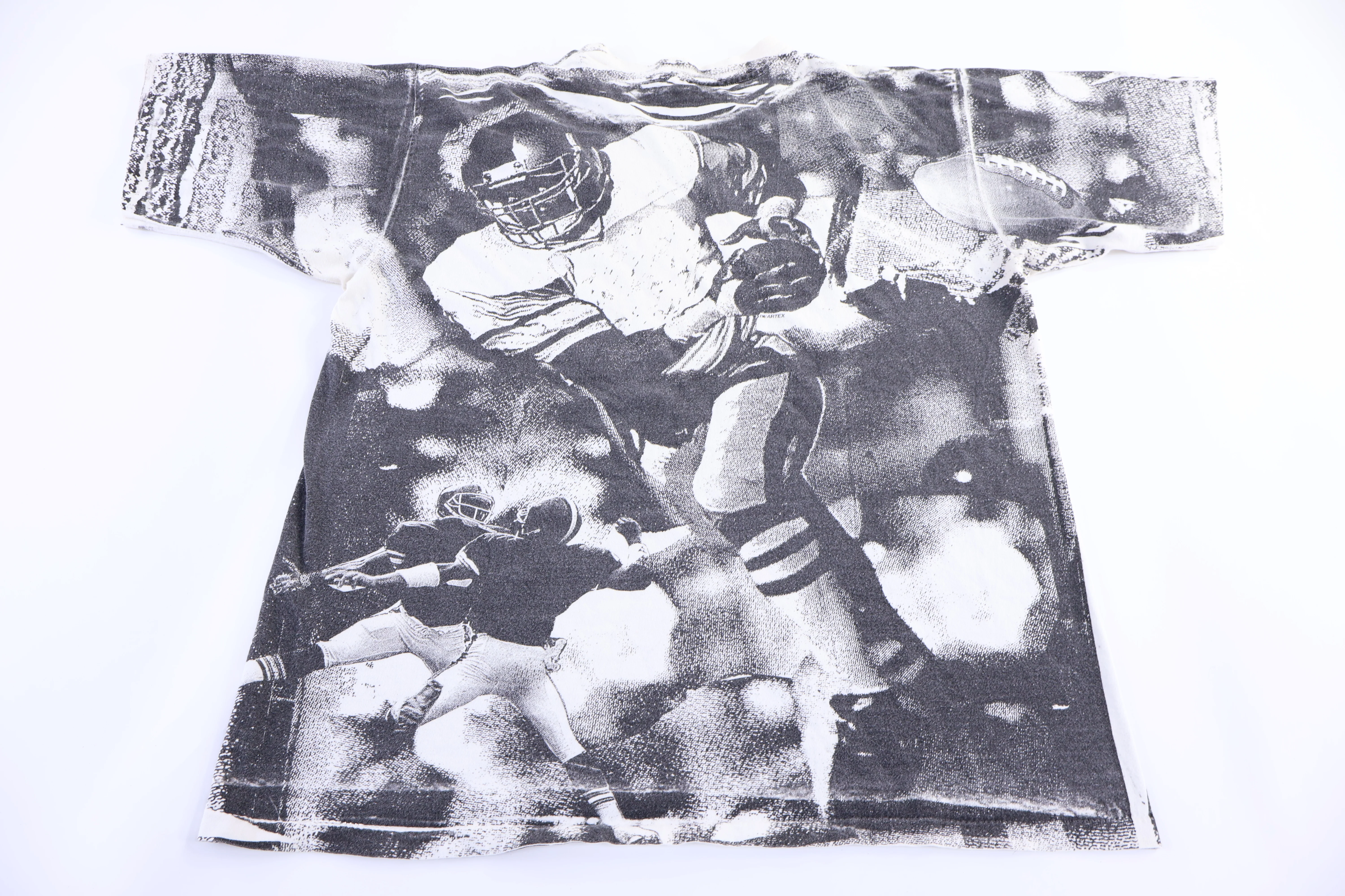 80's Chicago Bears Football All Over Graphic T-shirt - Image 3
