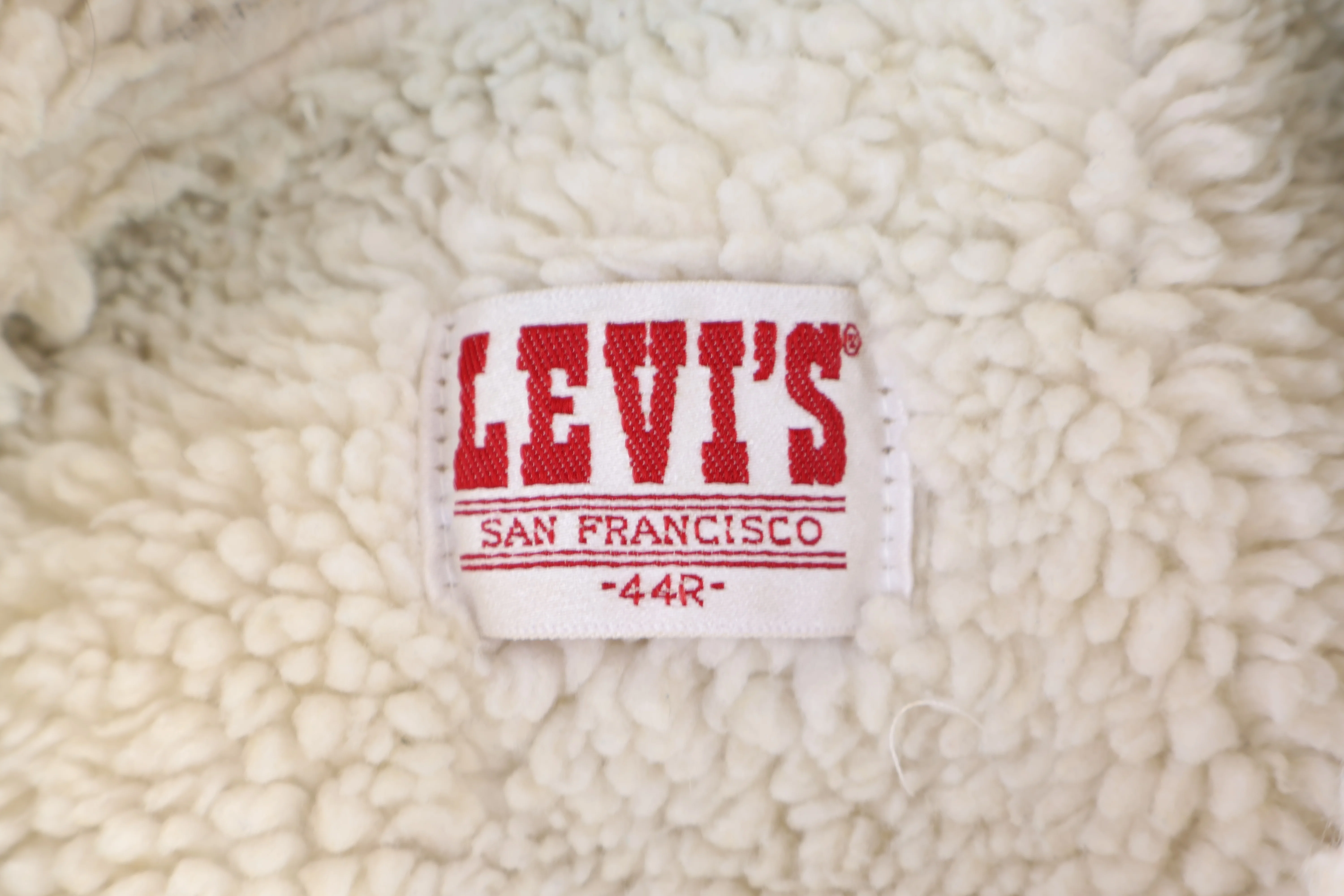 80's Levi's Sherpa Lined Denim Jacket - Image 3