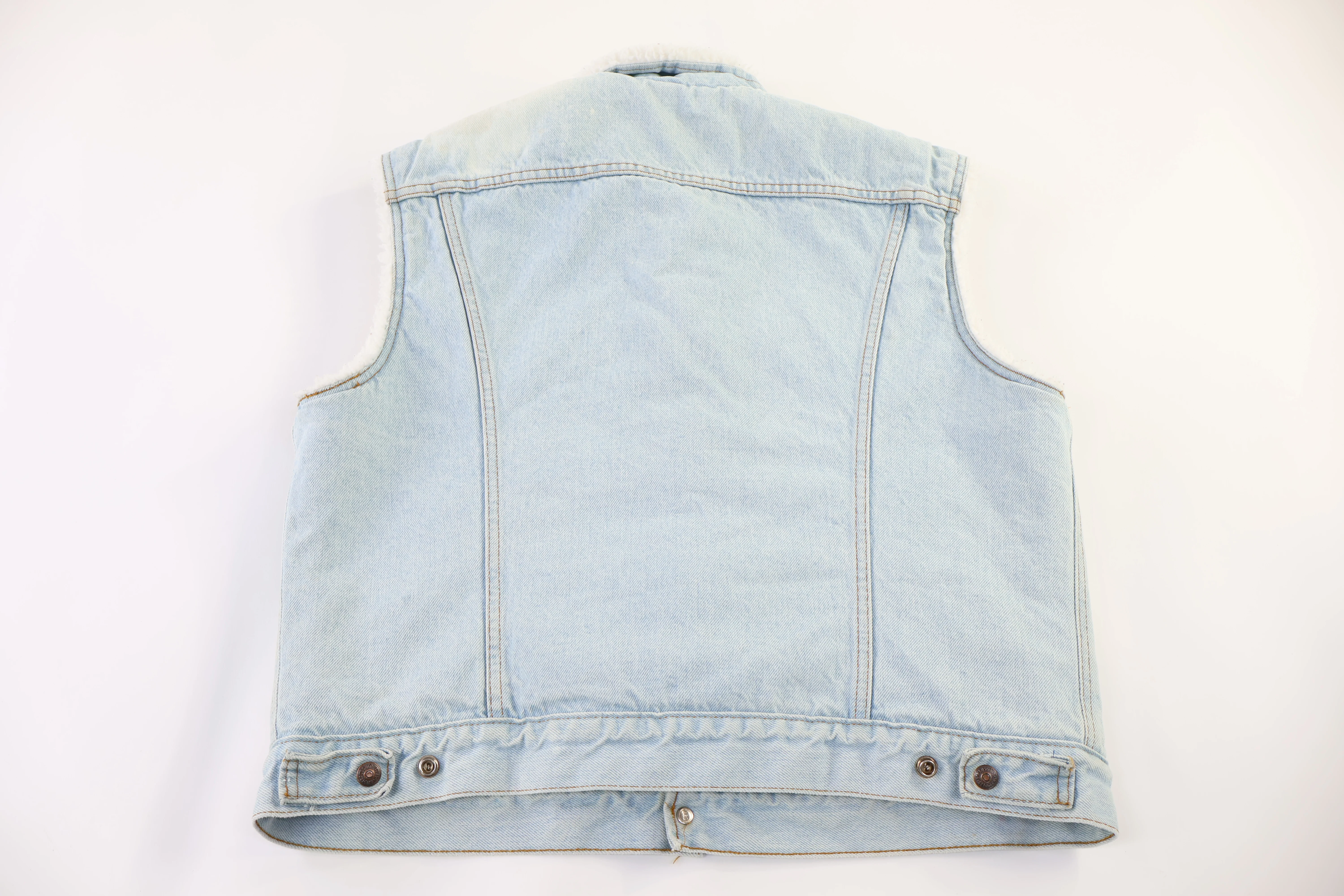 80's Levi's Sherpa Lined Denim Vest - Image 2
