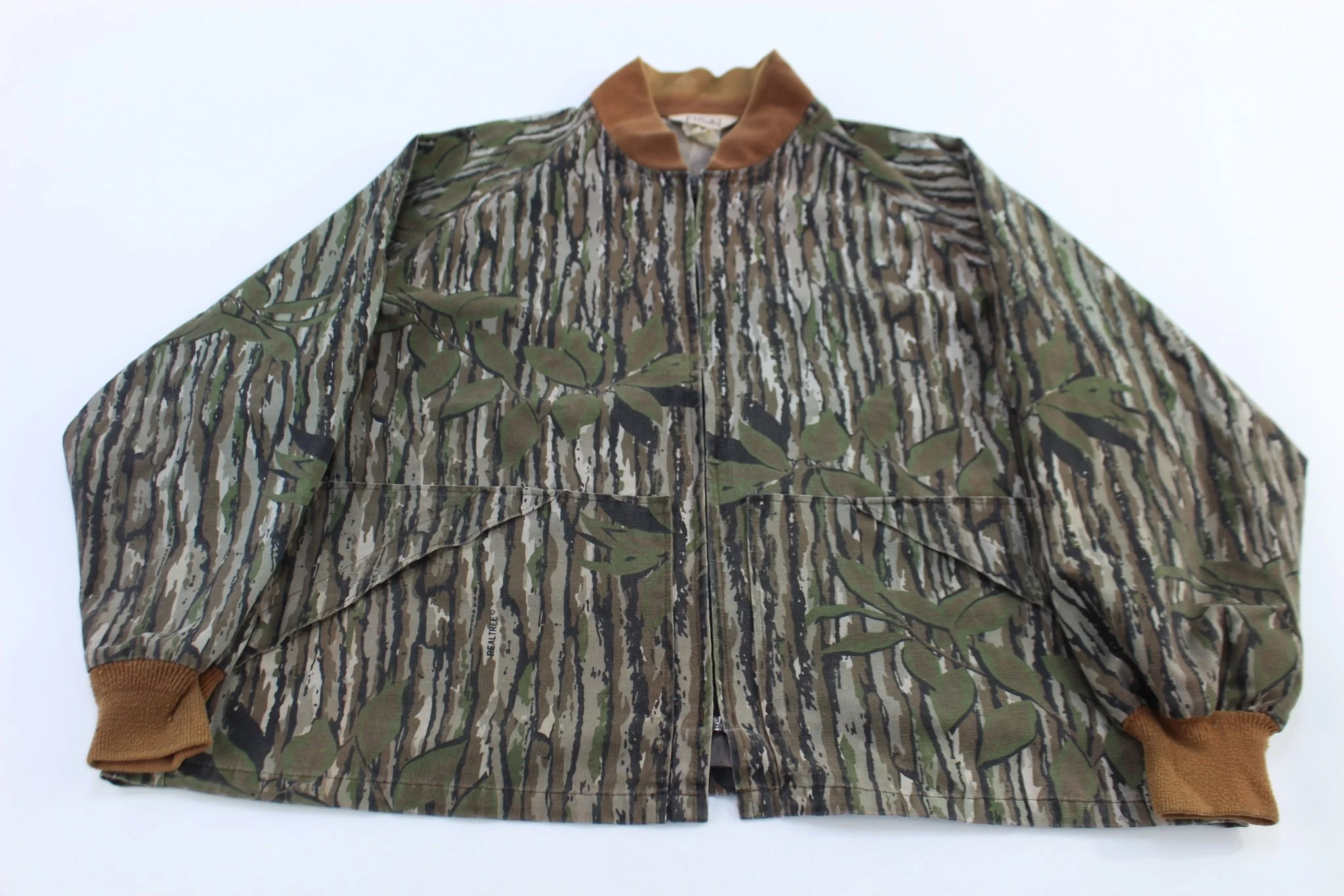 80's Walls Real Tree Camo Full Zip Jacket