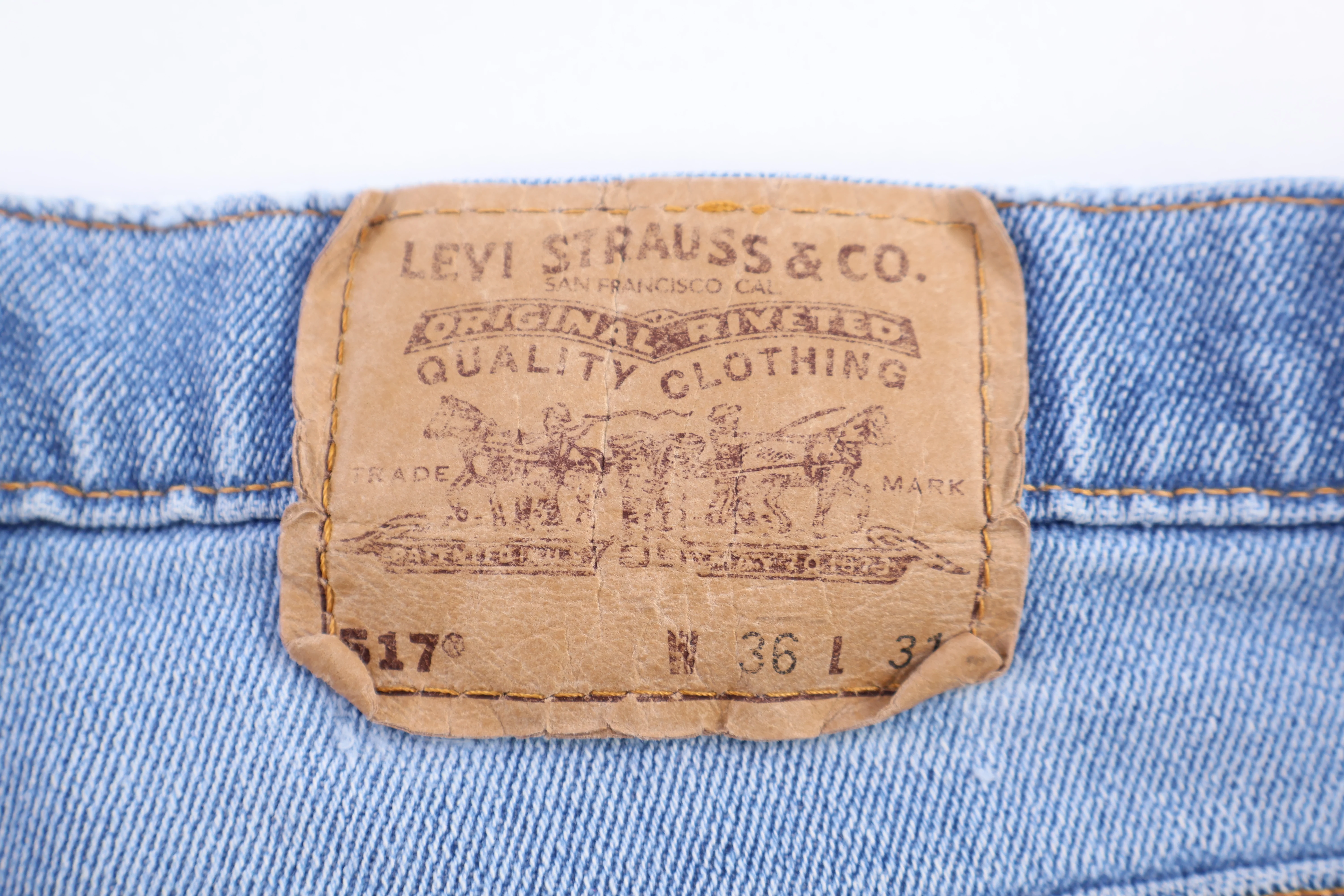 90's 517 Levi's Light Wash Denim Jeans - Image 3