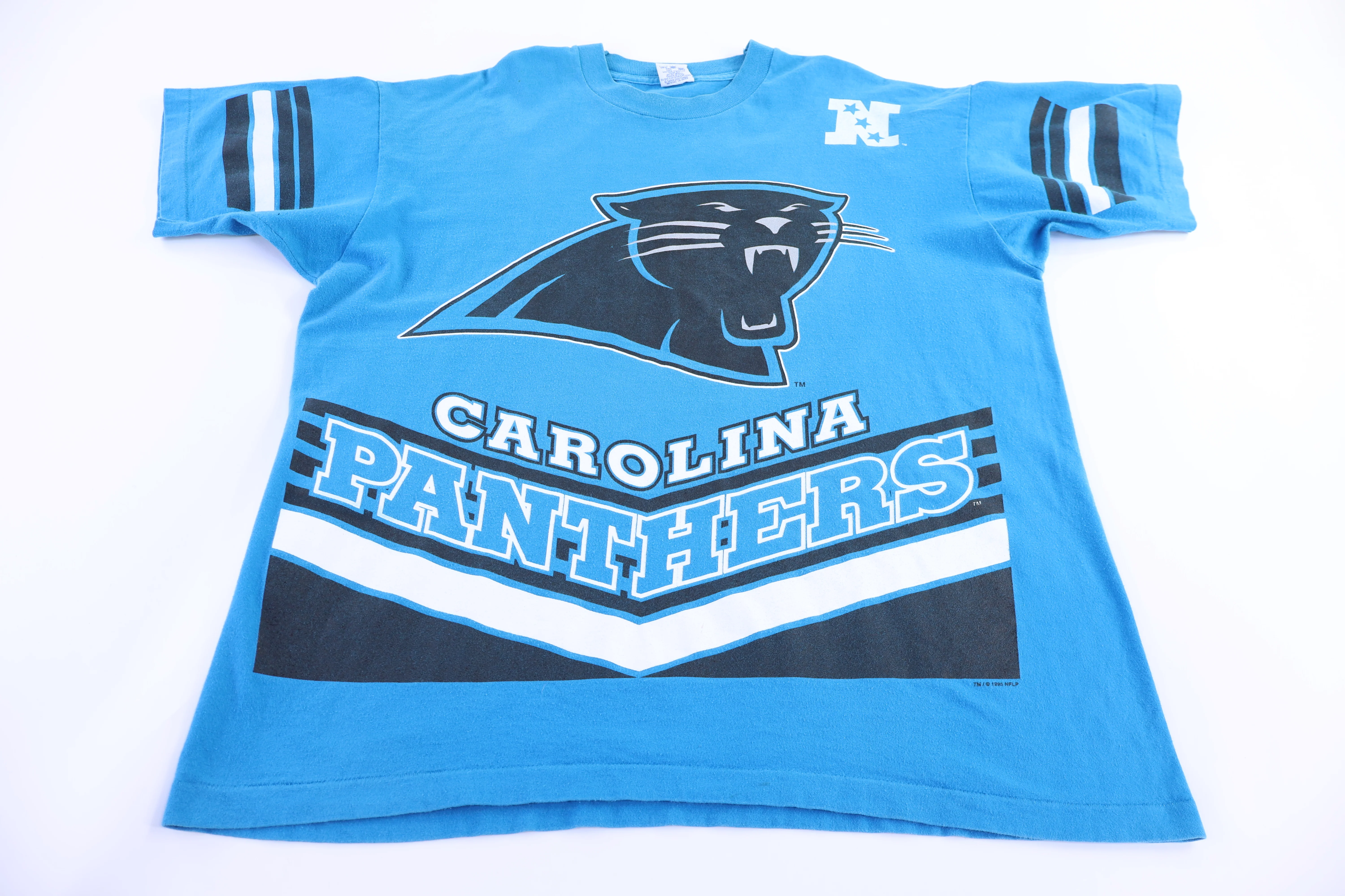 90's Carolina Panthers Football T-shirt - Image 2