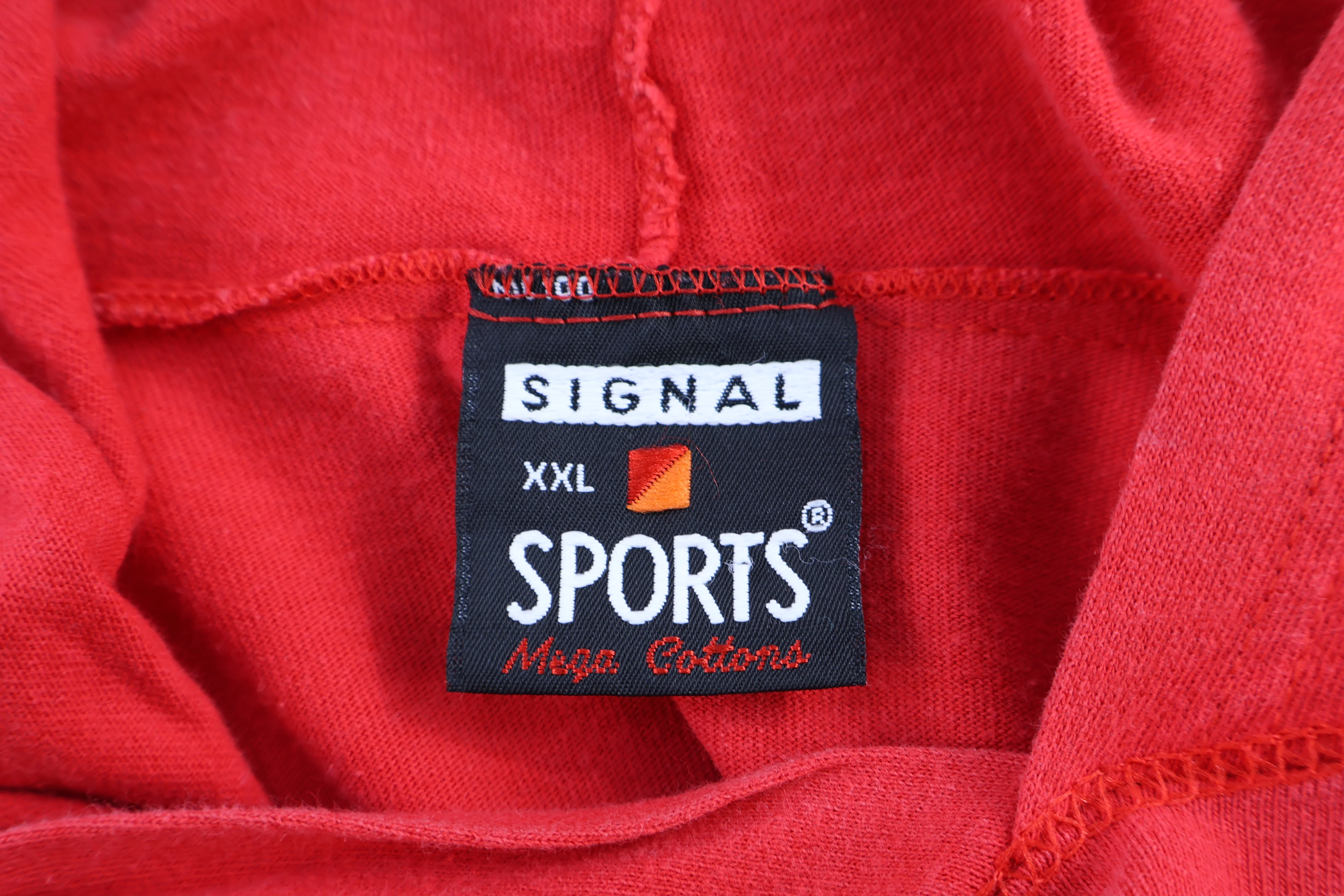 90's Chicago Bulls Basketball Lightweight Hoodie - Image 4