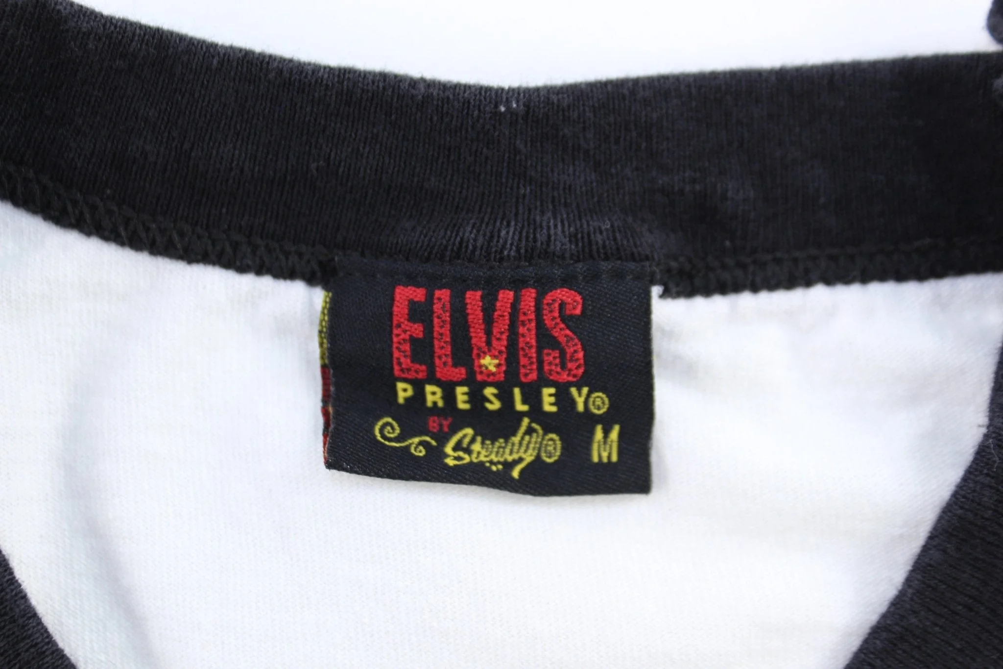90's Elvis Presley On Tour Raglan T-shirt - Image 3
