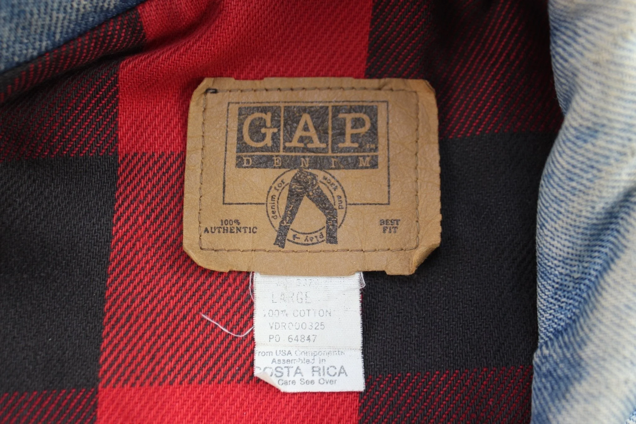 90's Gap Dark Wash Denim Jacket - Image 4