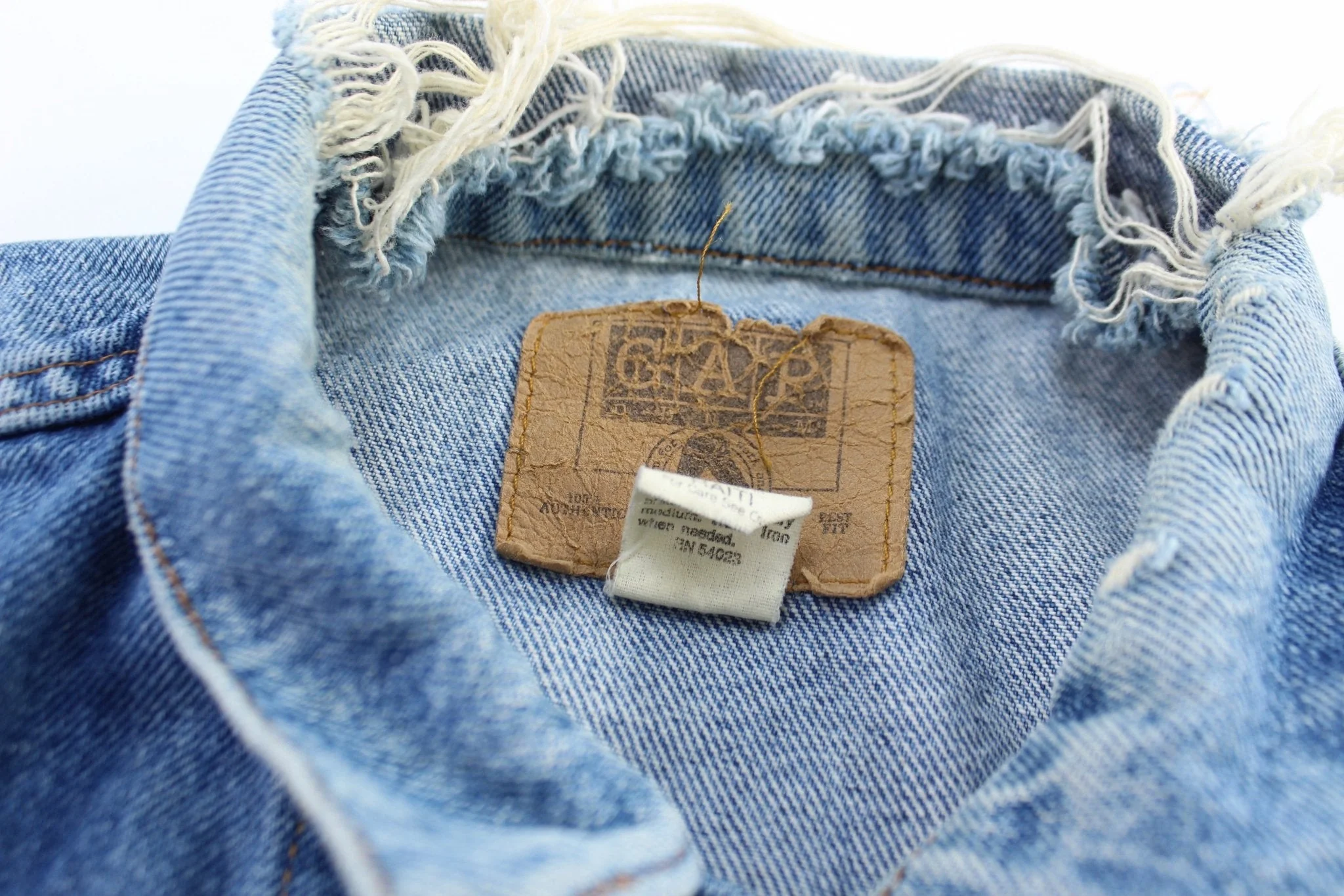 90's Gap Denim Jacket - Image 3