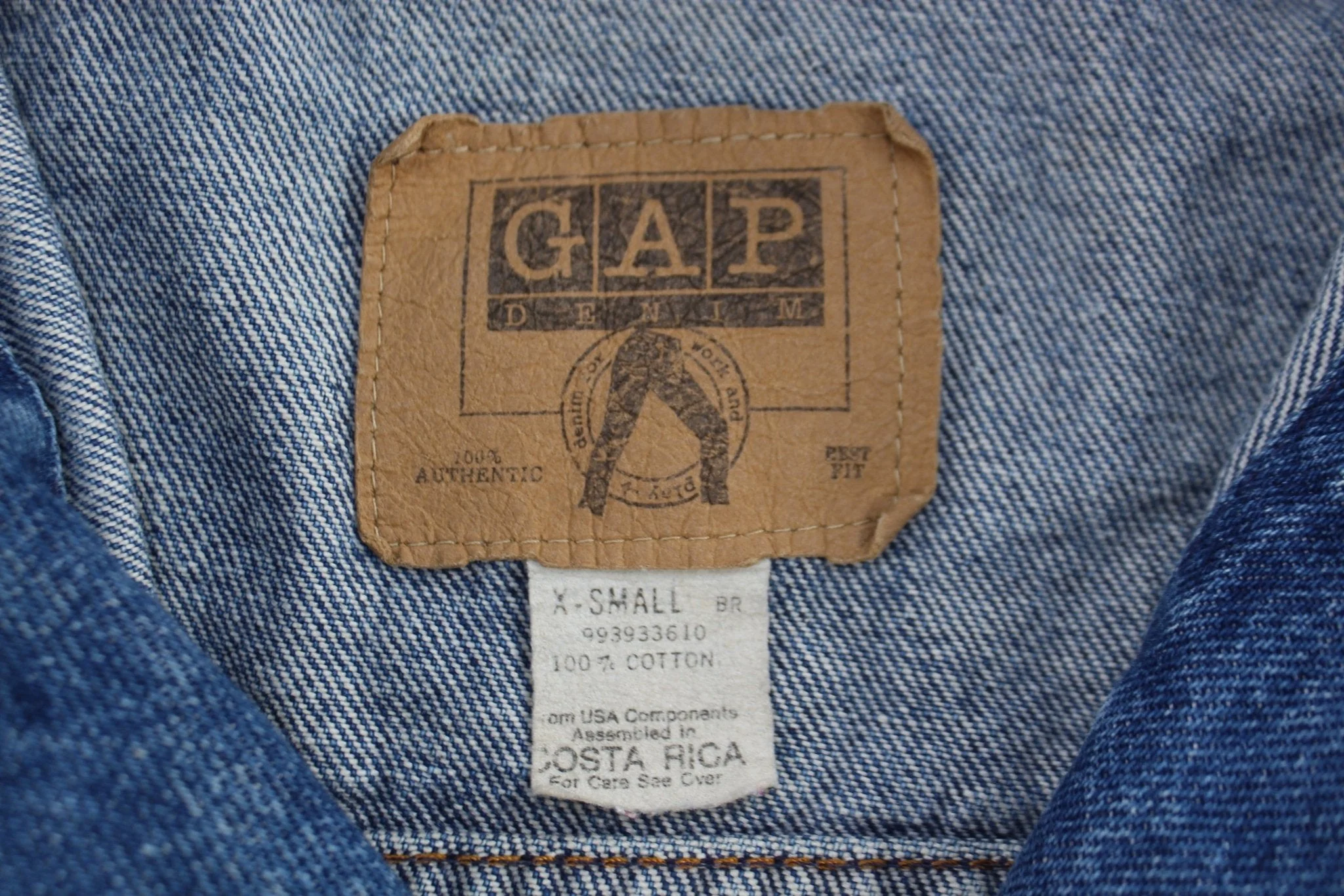 90's GAP Denim Trucker Jacket - Image 3