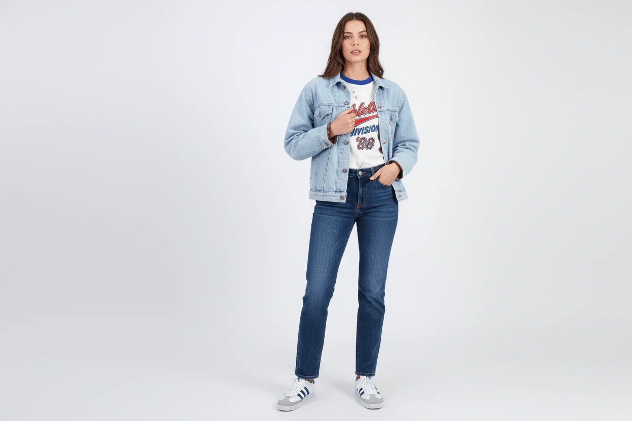 90's GAP Light Wash Denim Trucker Jacket