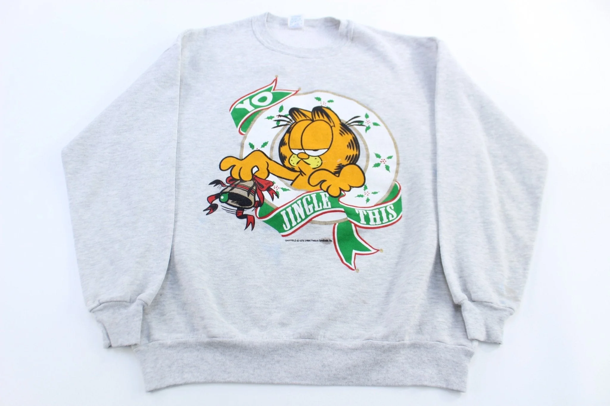 90's Garfield Christmas Themed Sweatshirt - Image 2