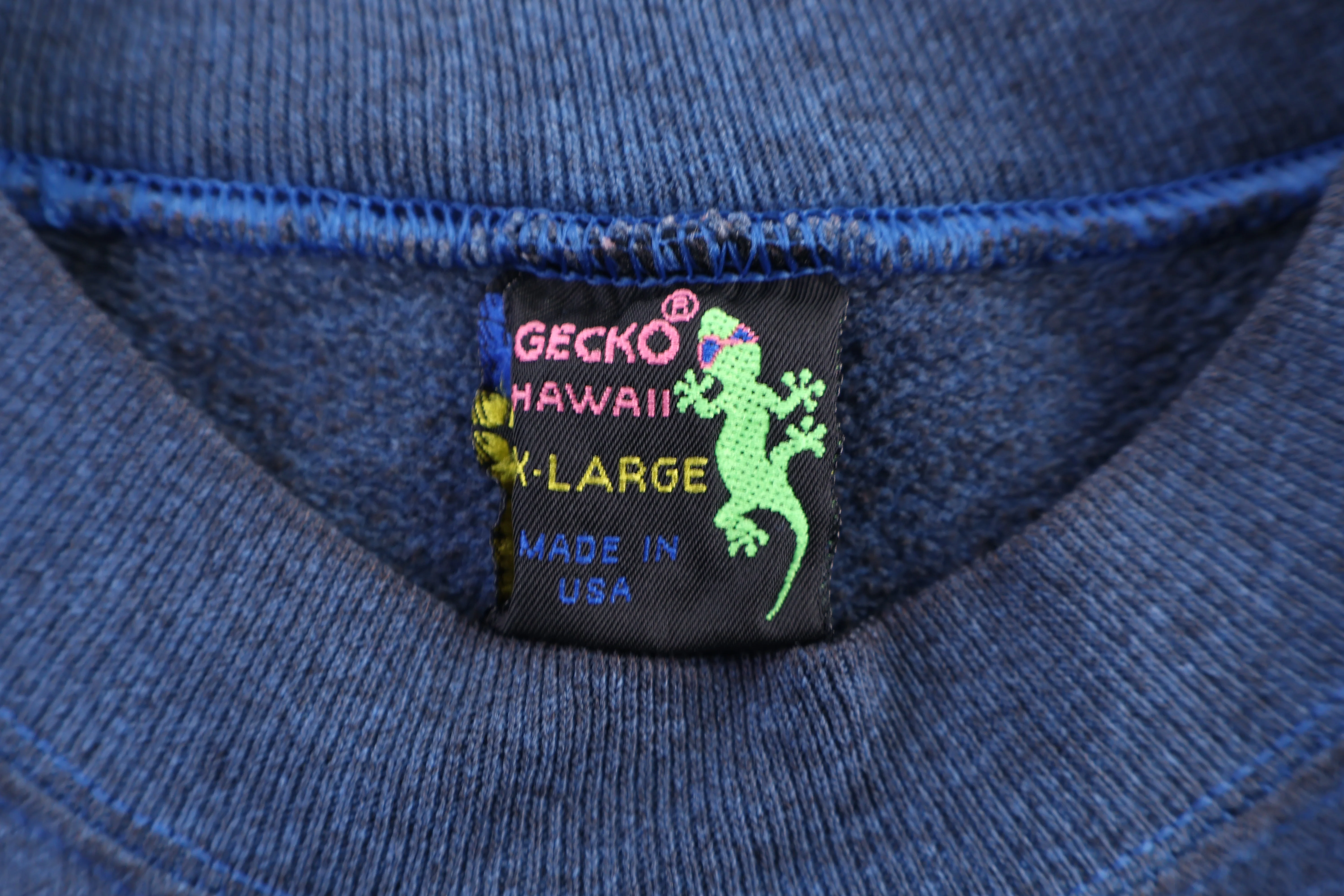 90's Gecko Hawaii Sweatshirt - Image 3