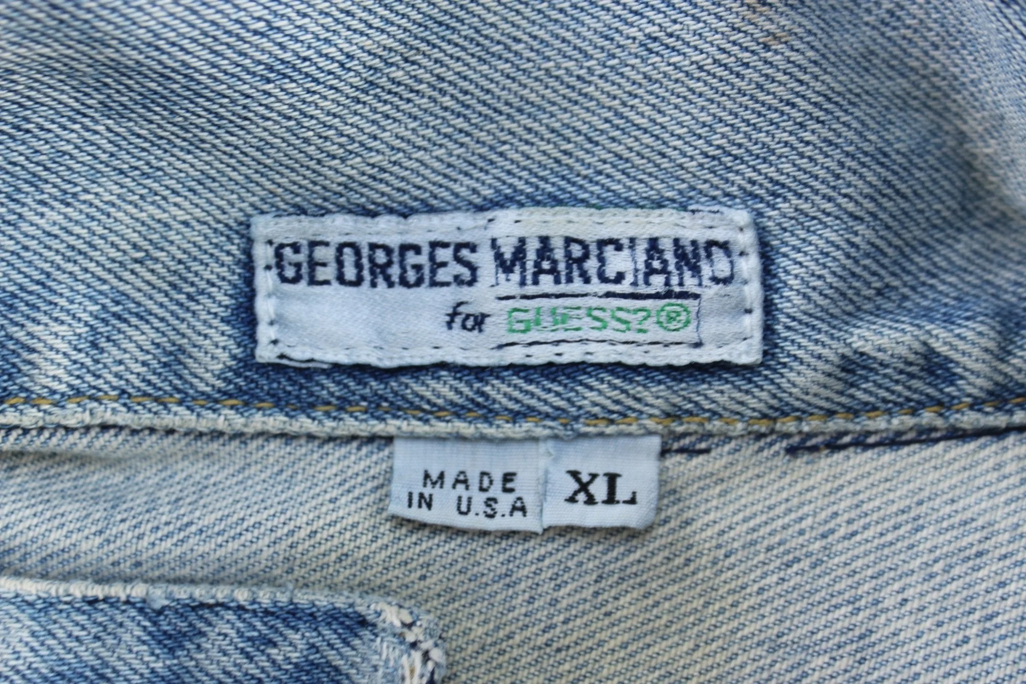 90's Guess Light Wash Denim Jacket - Image 4