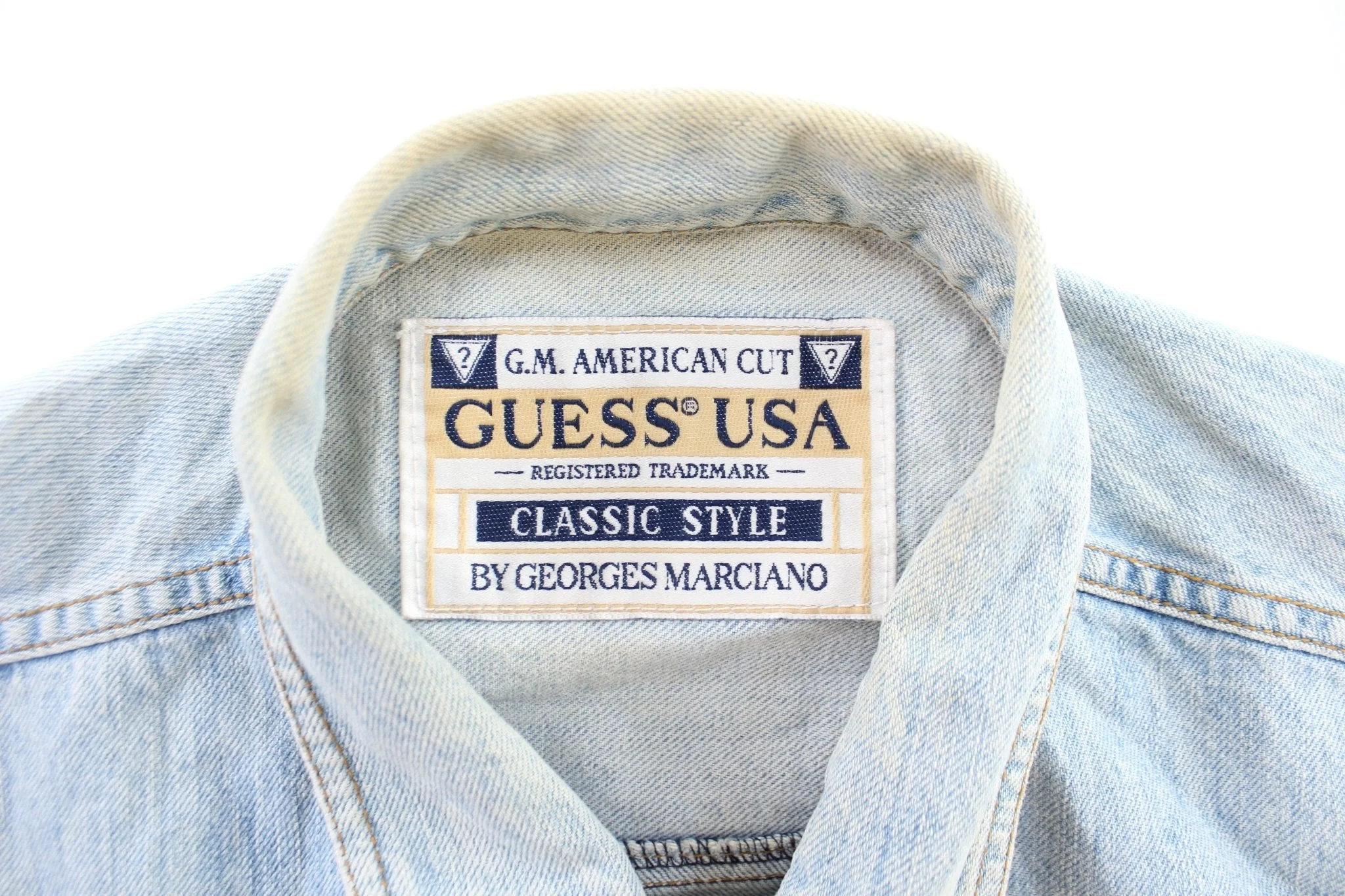 90's Guess Light Wash Denim Jacket - Image 3