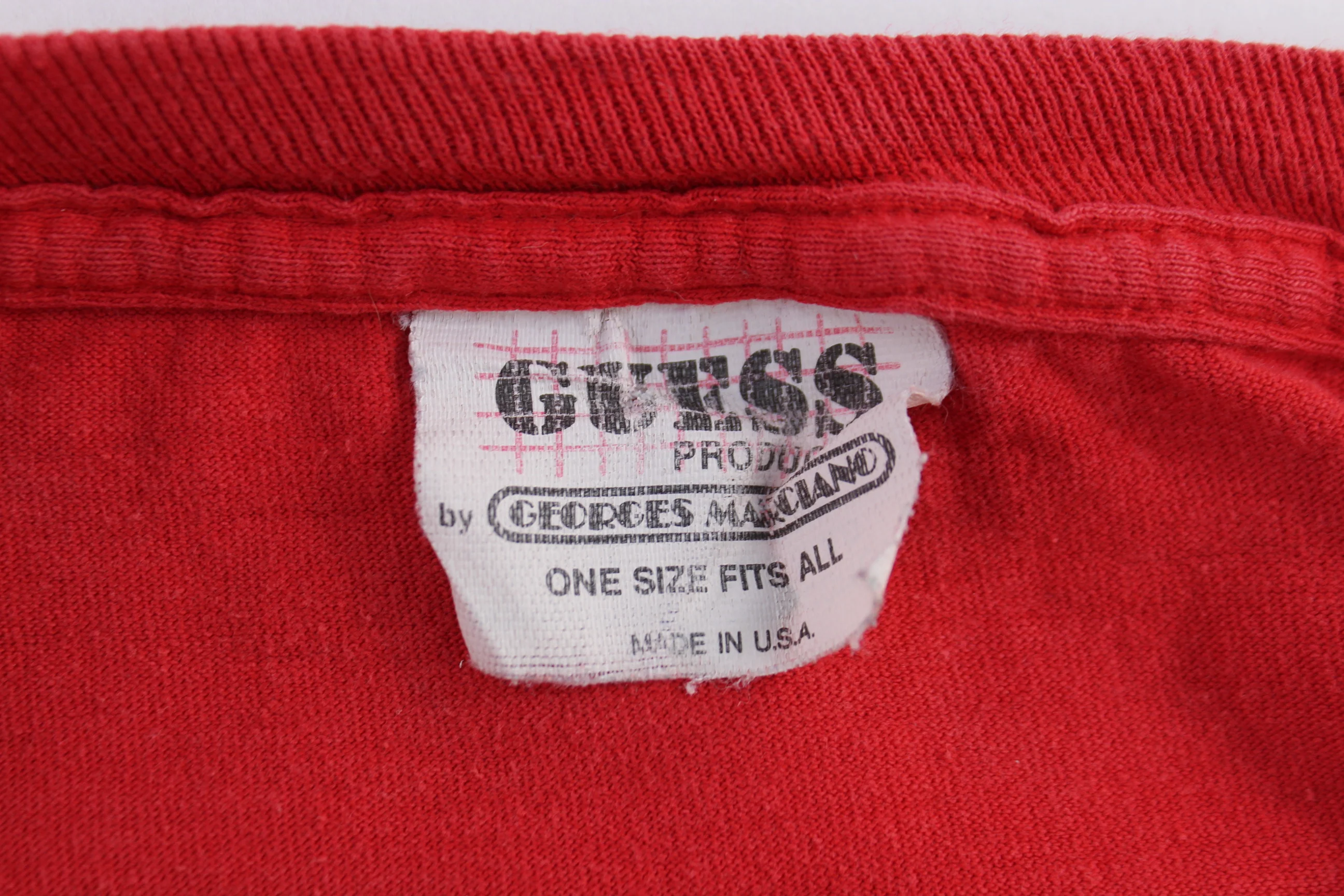 90's Guess Puppies Graphic T-shirt - Image 4