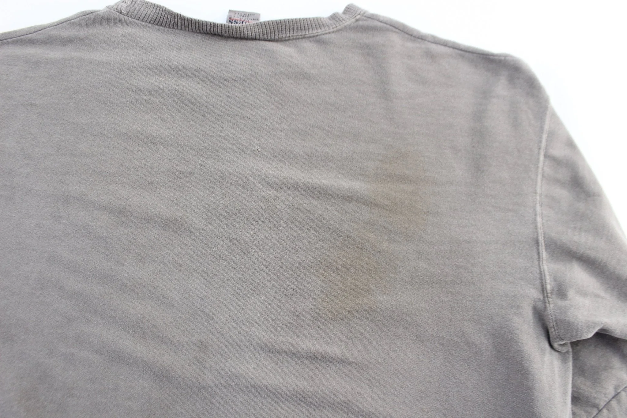 90's Guess U.S.A. Embroidered Grey Sweatshirt - Image 4