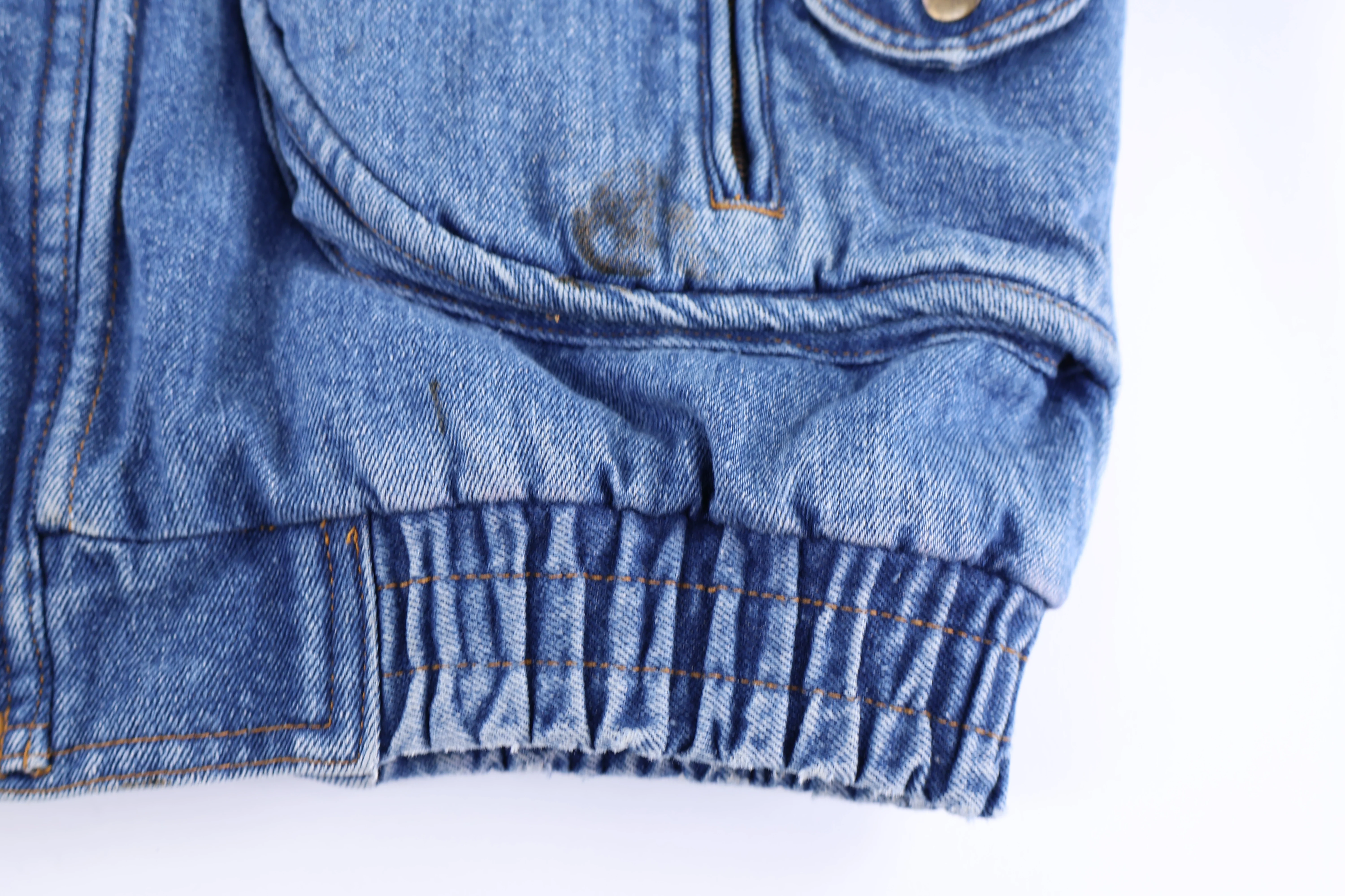 90's Levi's Medium Wash Denim Jacket - Image 3