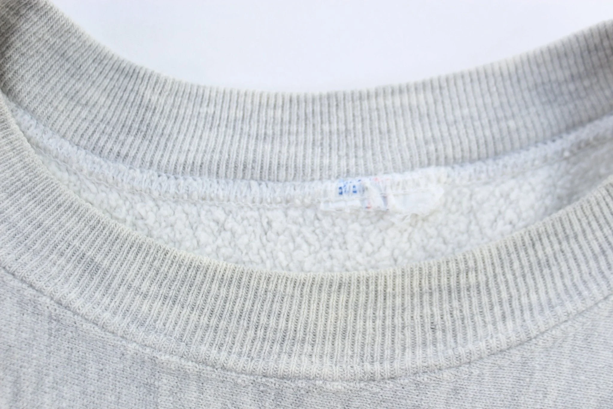 90's Lycoming College Embroidered Sweatshirt - Image 3