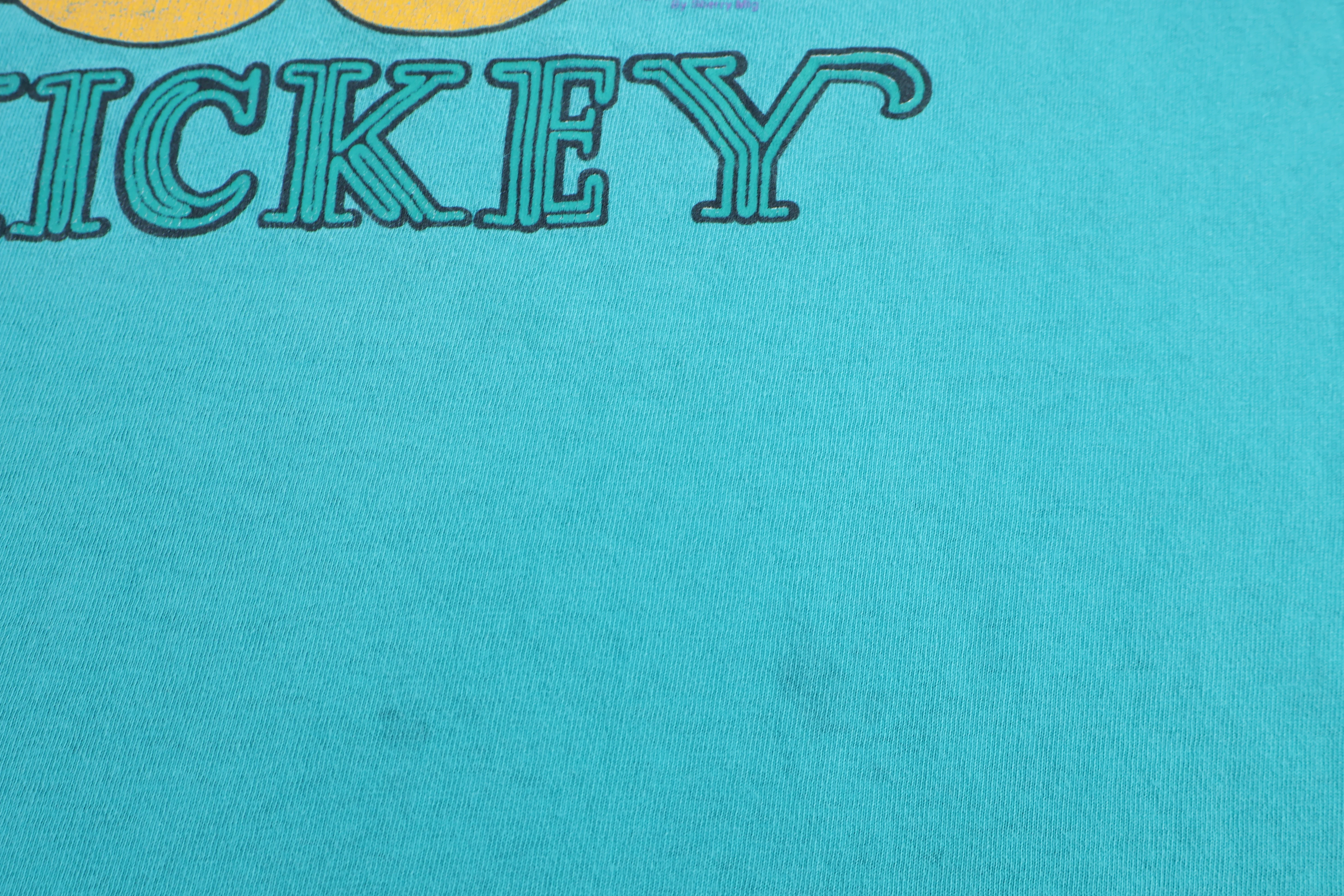 90's Mickey Mouse Graphic T-shirt - Image 3