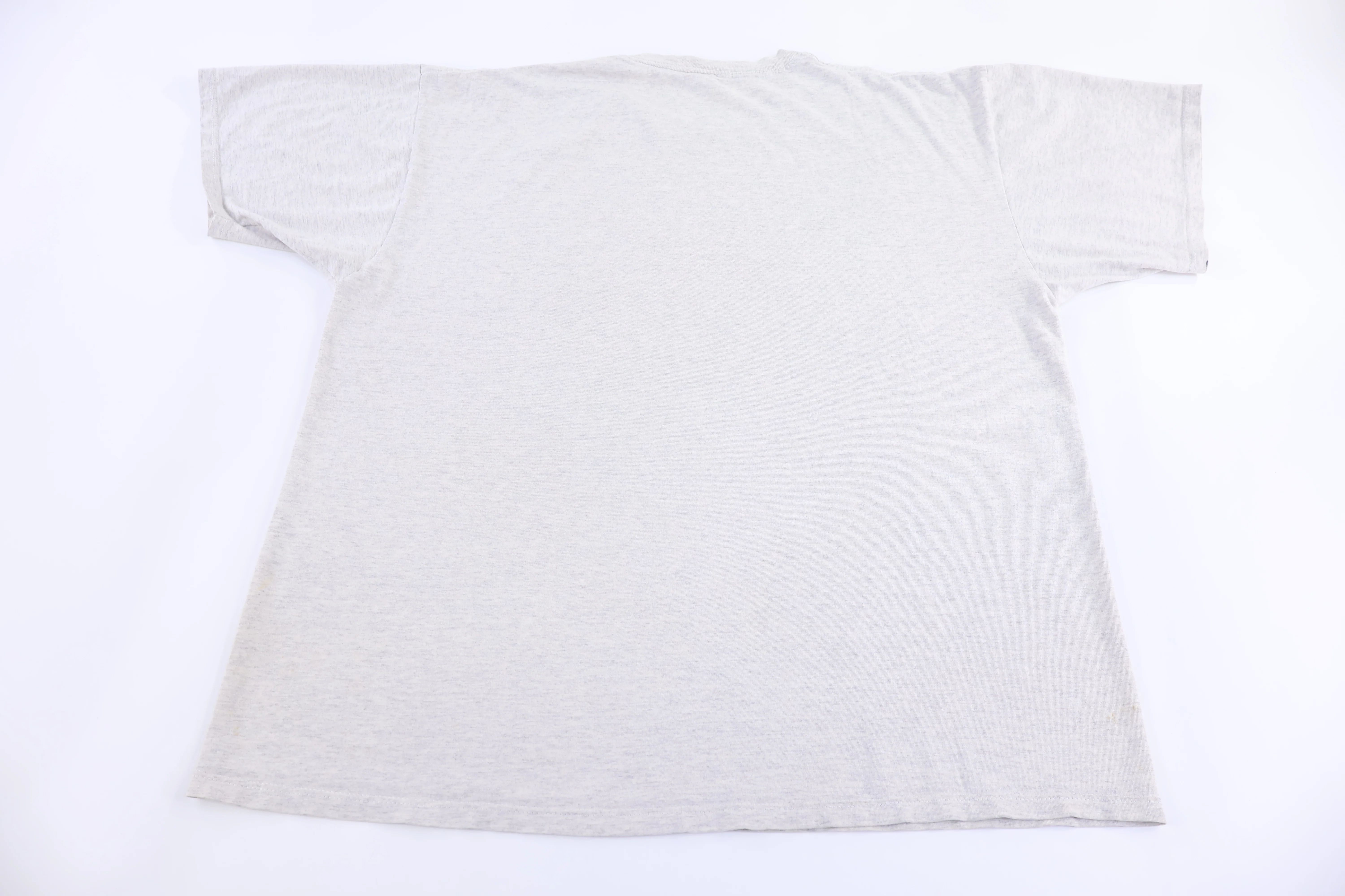 90's Mickey Mouse Graphic T-shirt - Image 2