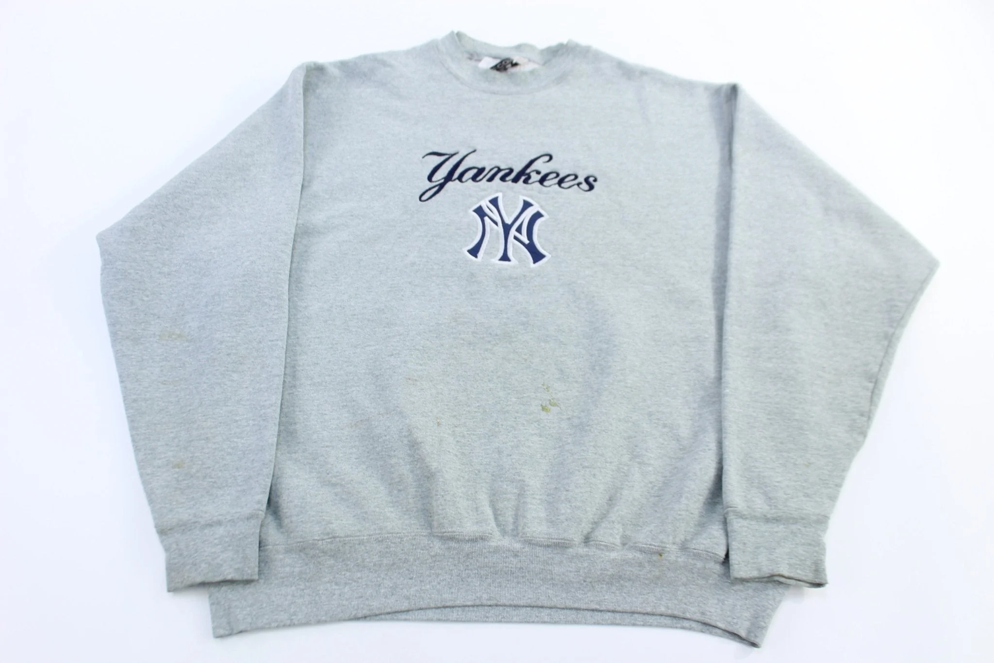 90's New York Yankees Baseball Embroidered Sweatshirt - Image 2