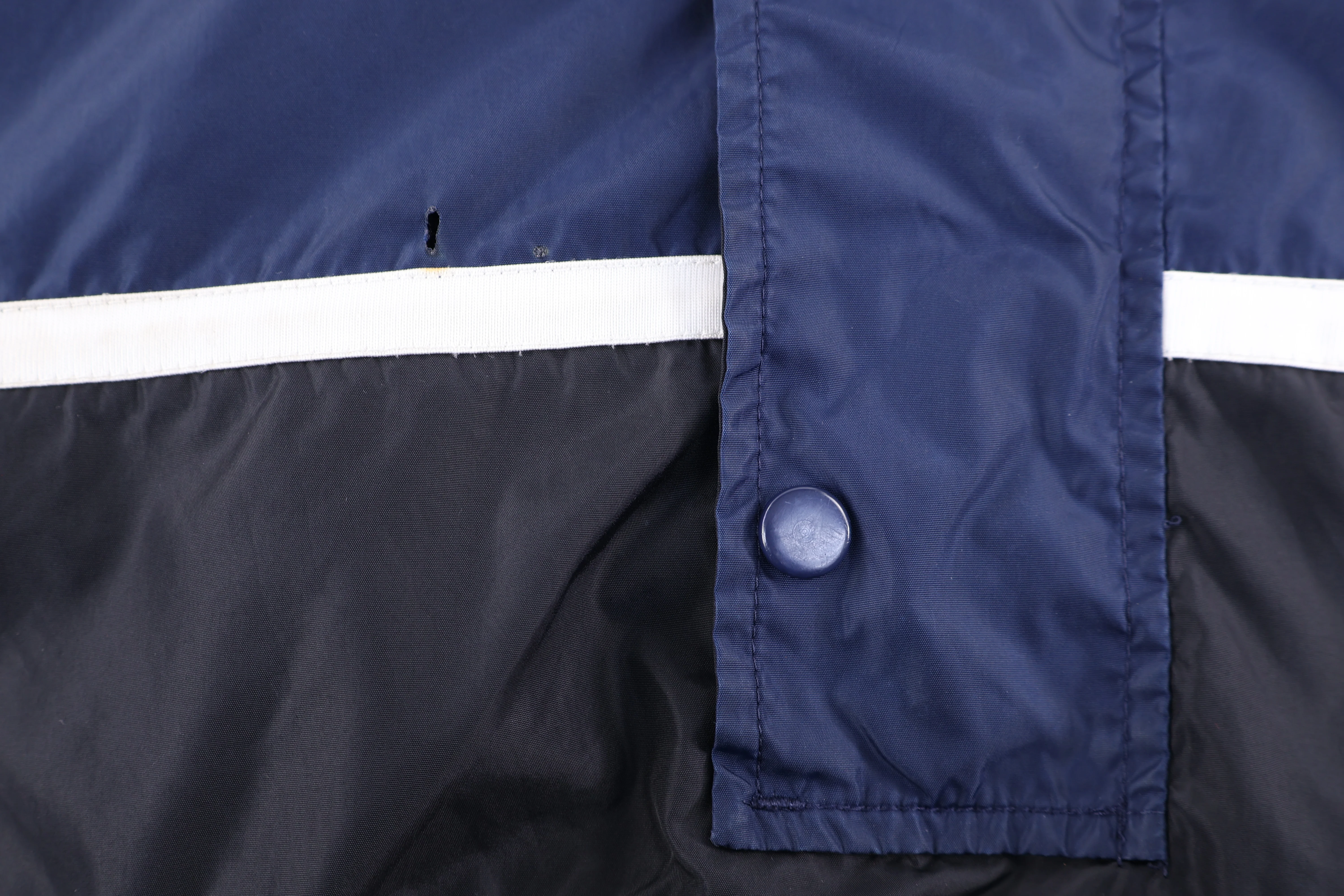 90's Nike Embroidered Logo Half Zip Jacket - Image 3