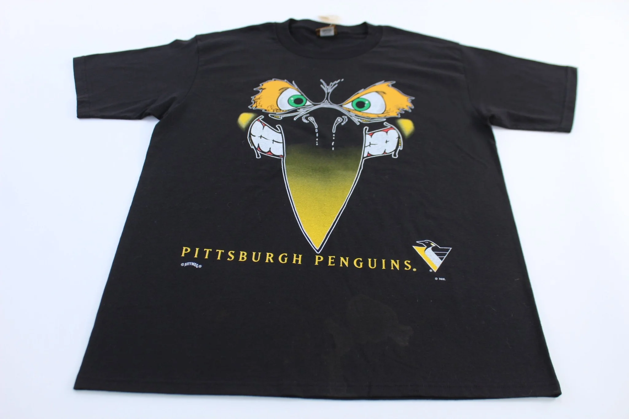 90's Pittsburgh Penguins Hockey Nutmeg Graphic T-Shirt