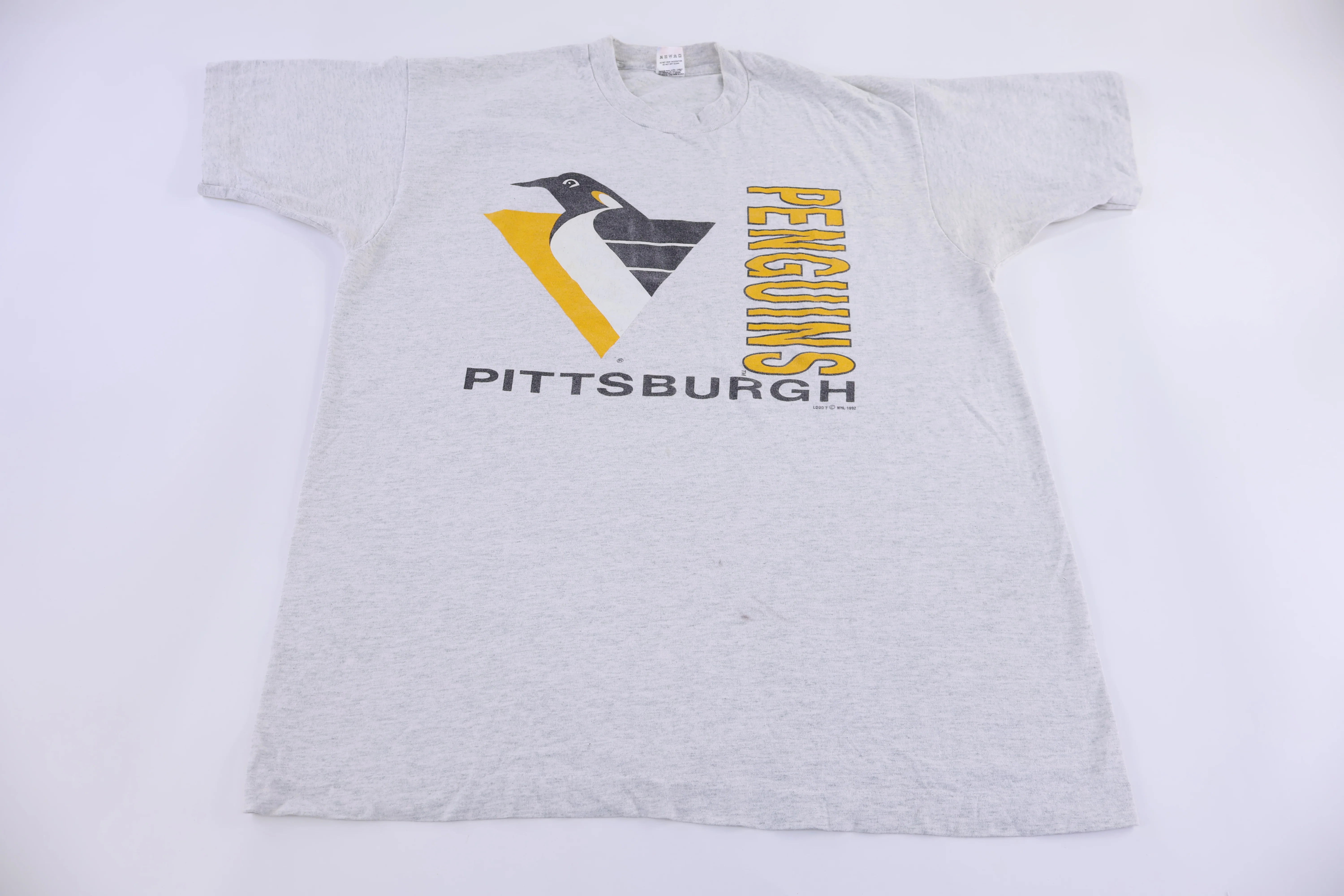90's Pittsburgh Penguins Hockey T-shirt
