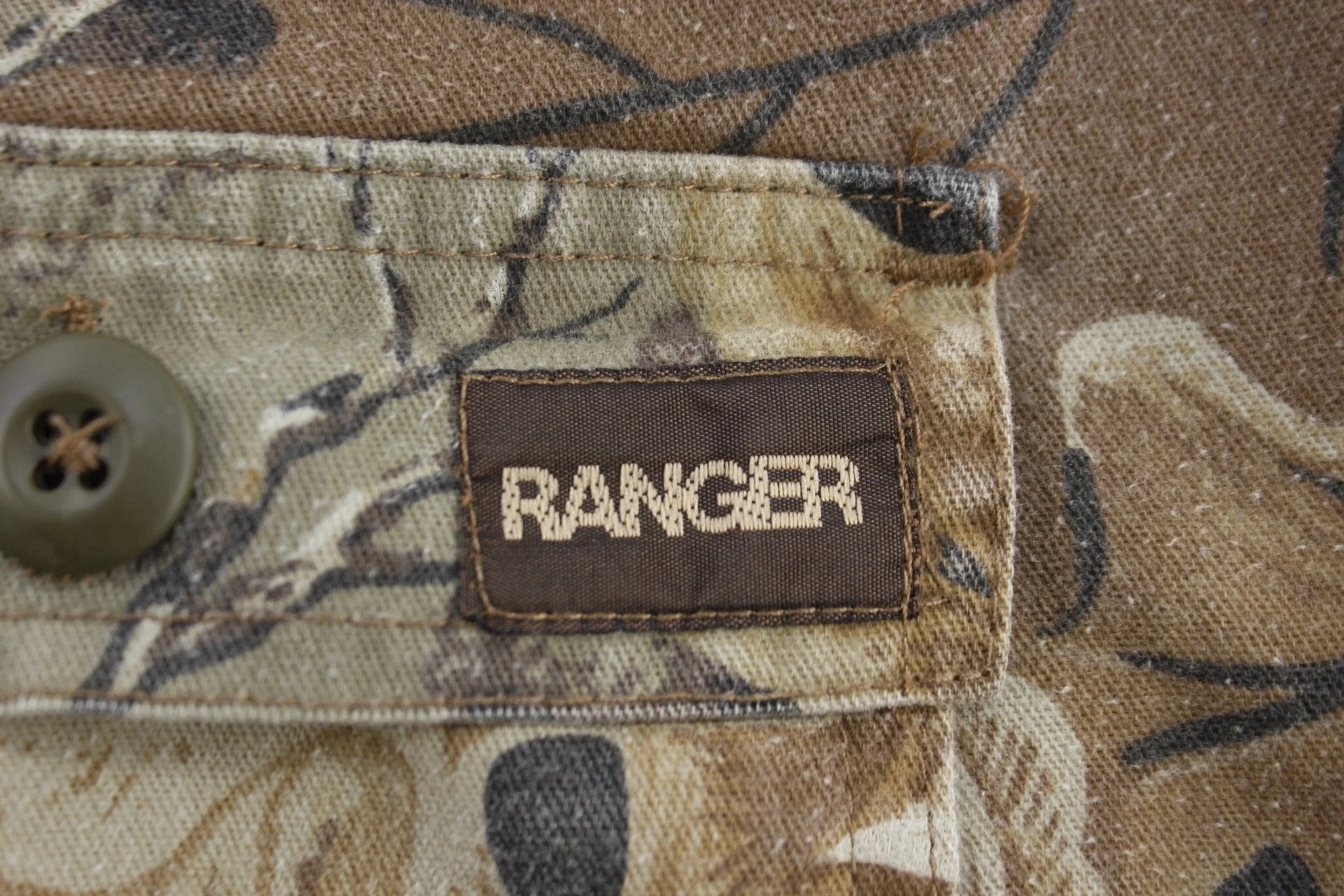 90's Ranger Camo Cargo Pants - Image 3