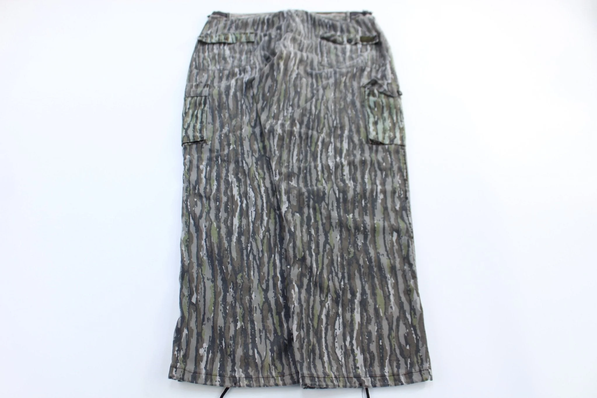 90's Real Tree Camo Cargo Pants - Image 2