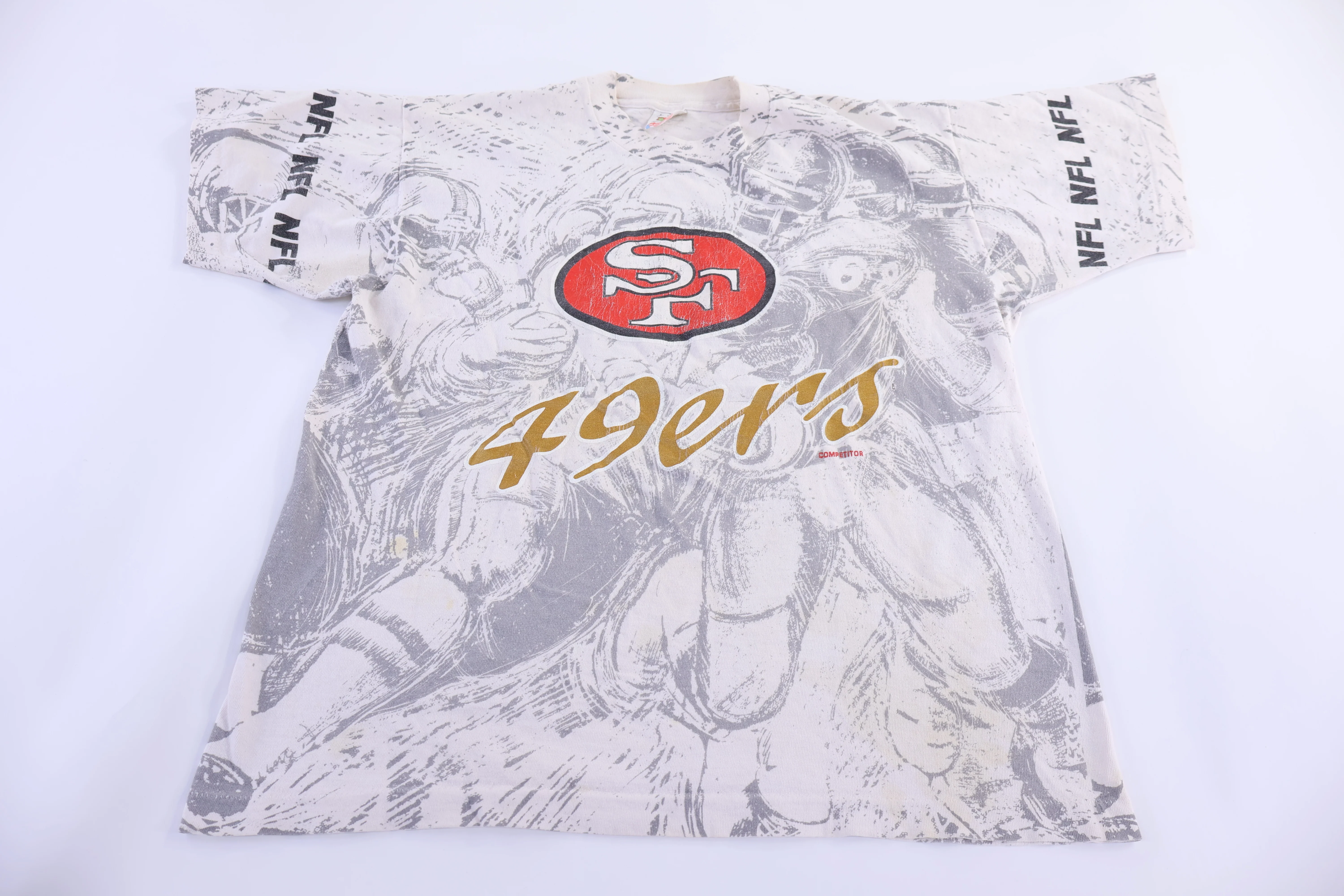 90's San Francisco 49ers All Over Graphic T-shirt - Image 2