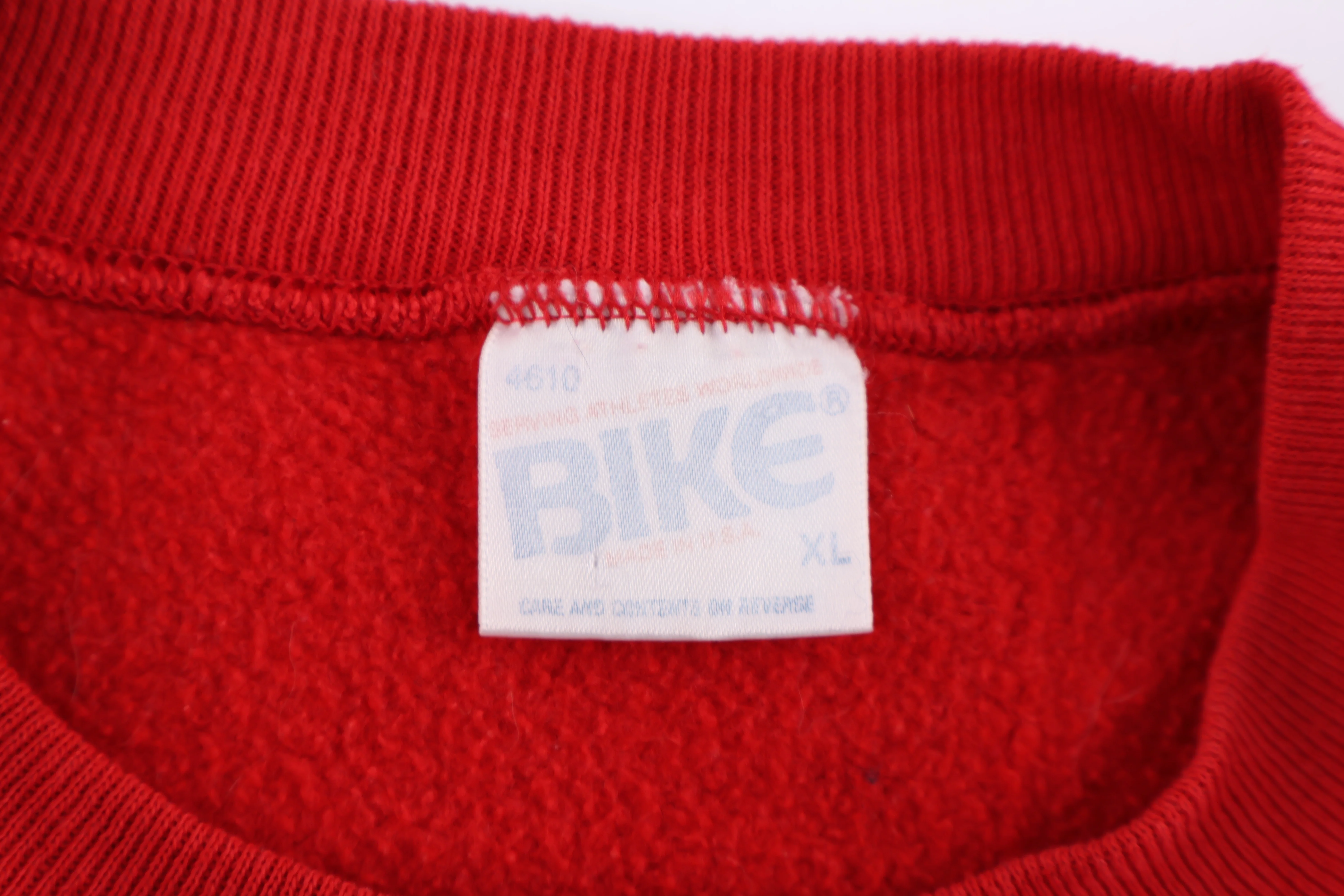 90's University of Arkansas Alumni Sweatshirt - Image 3