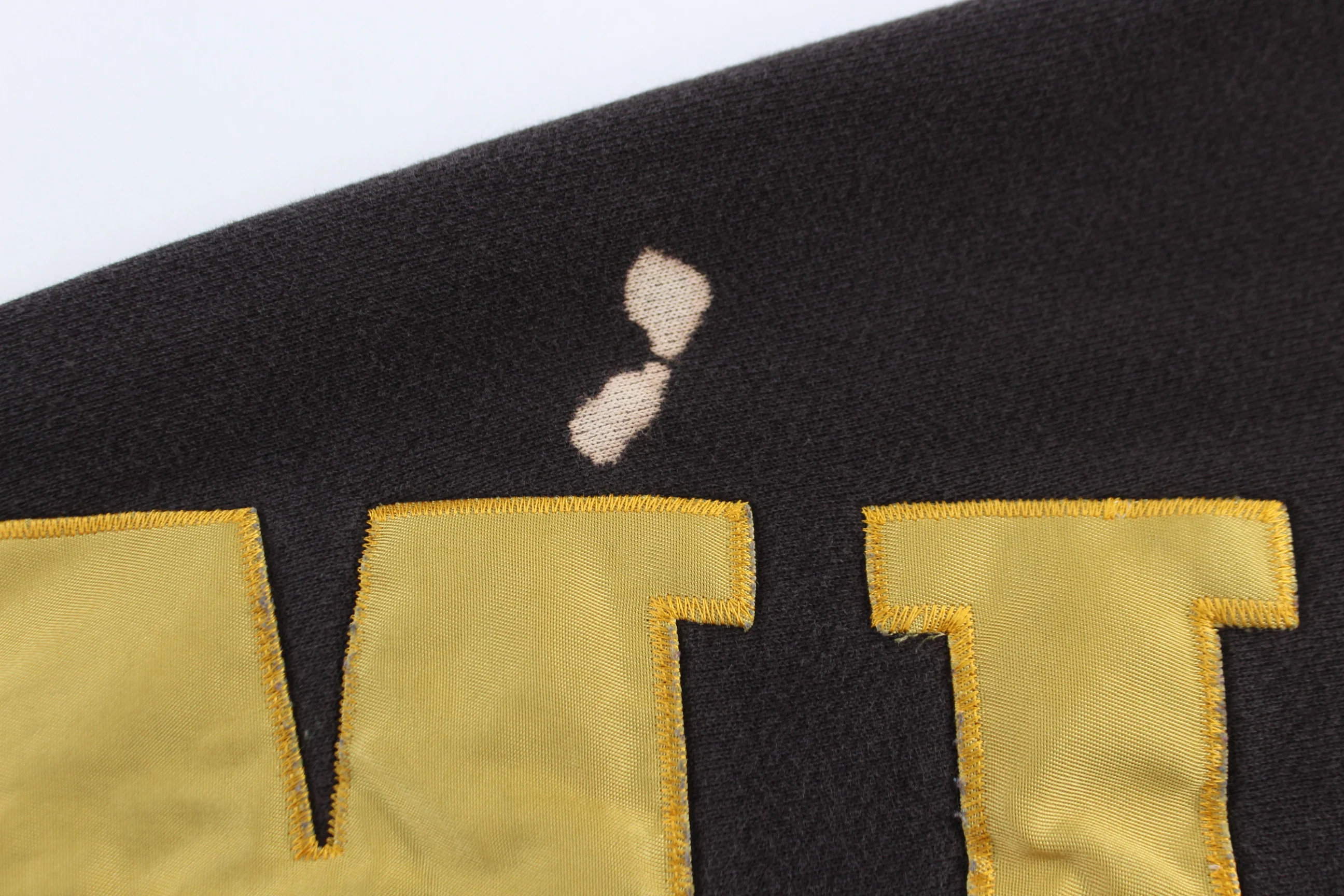 90's University of Missouri Sweatshirt - Image 3