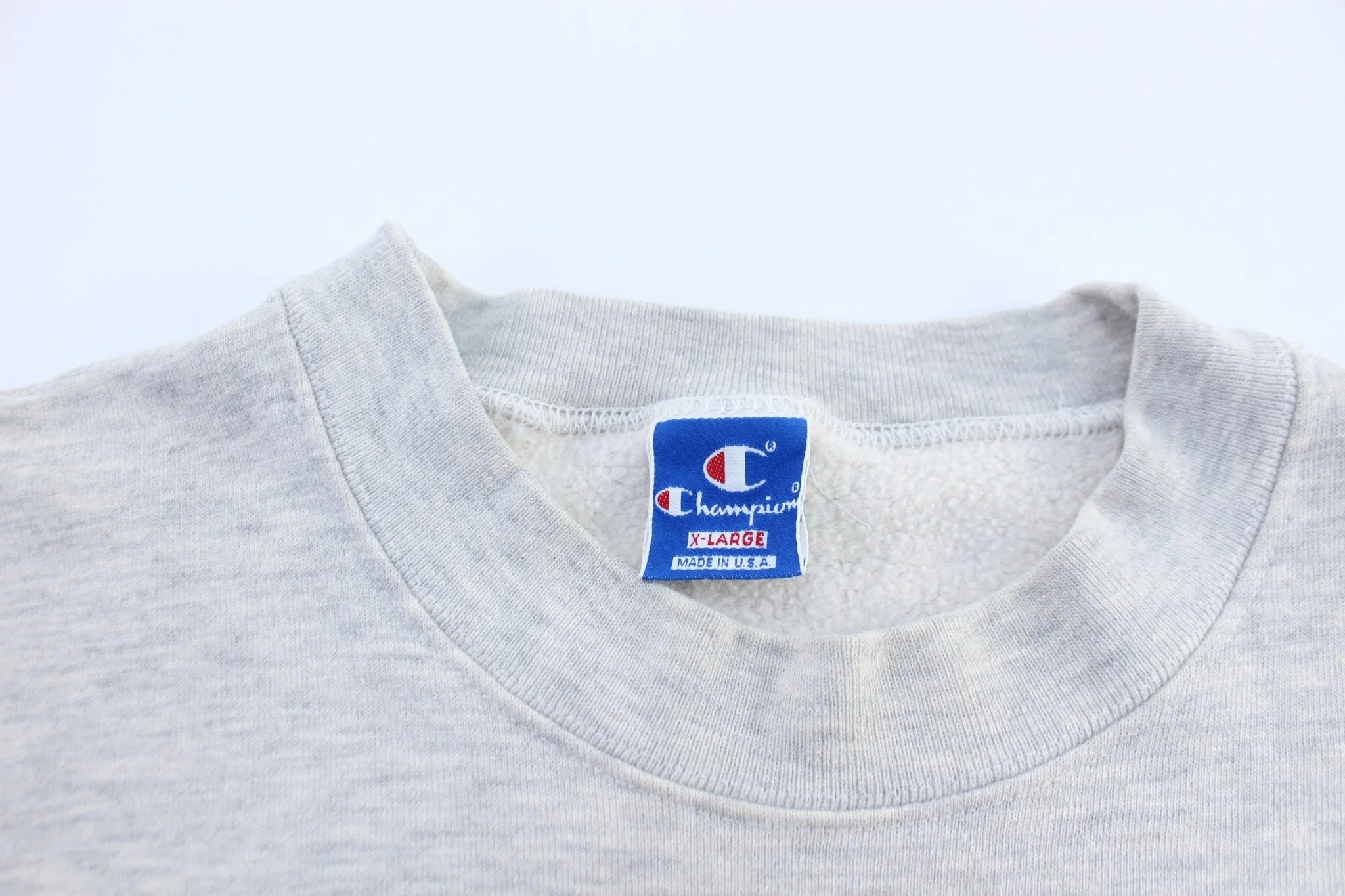 90's University of Notre Dame Champion Sweatshirt - Image 4