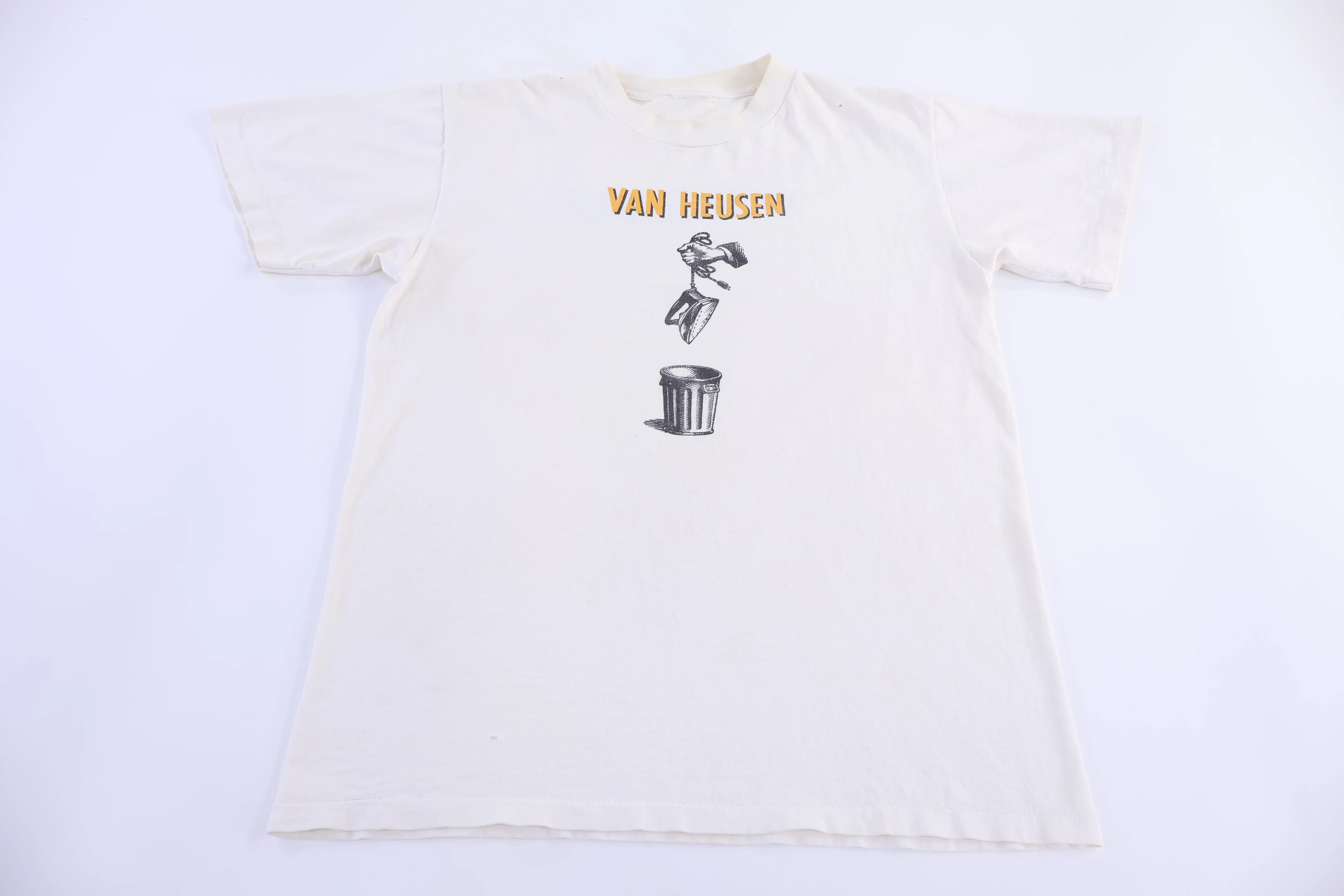 90's Van Heusen Graphic T-shirt