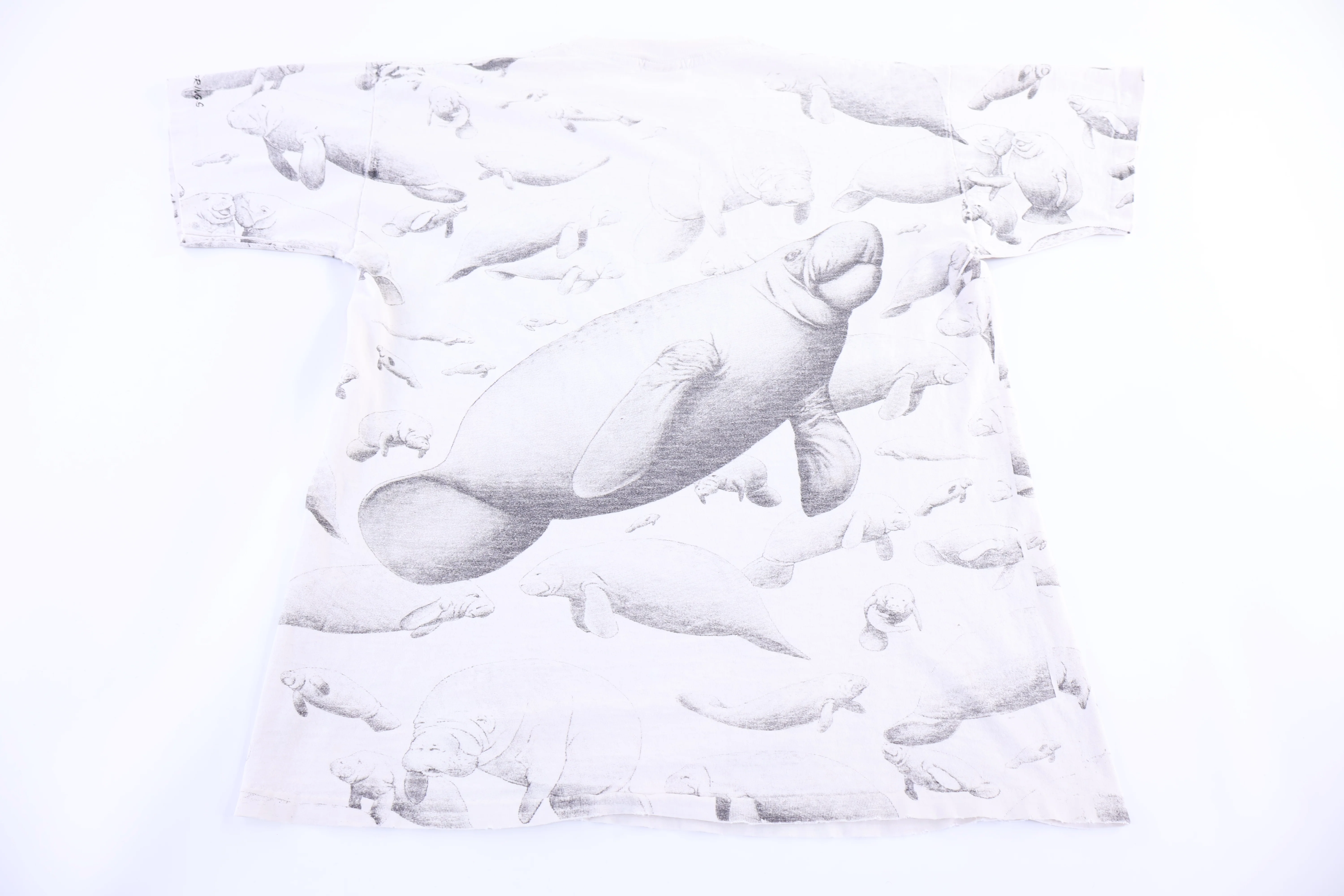 90's Walrus All Over Graphic T-shirt - Image 2