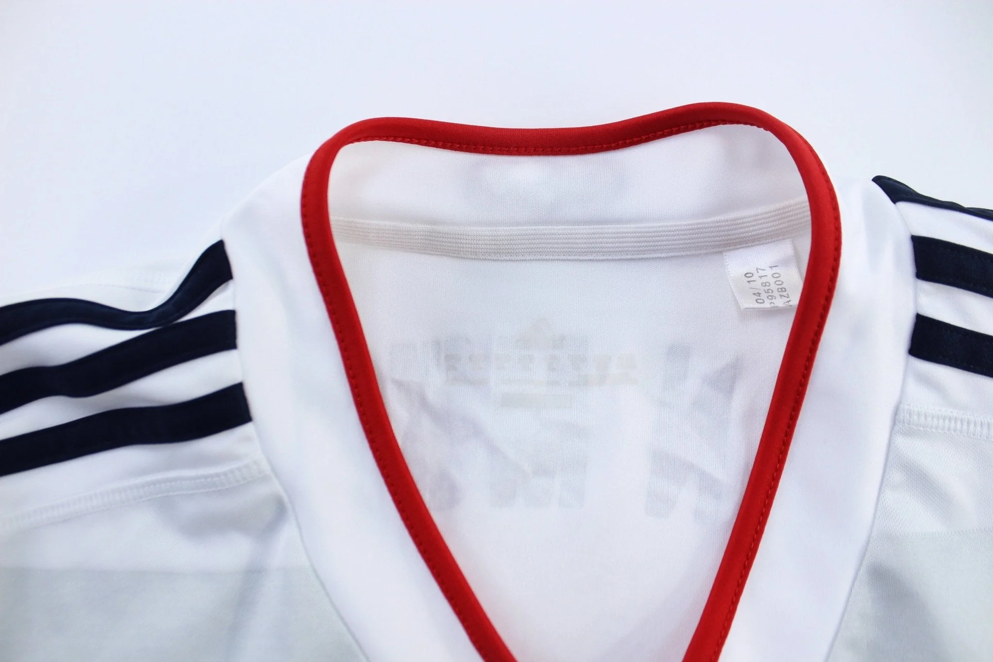 Adidas Embroidered Logo FC Bayern Munchen Soccer Jersey - Image 3